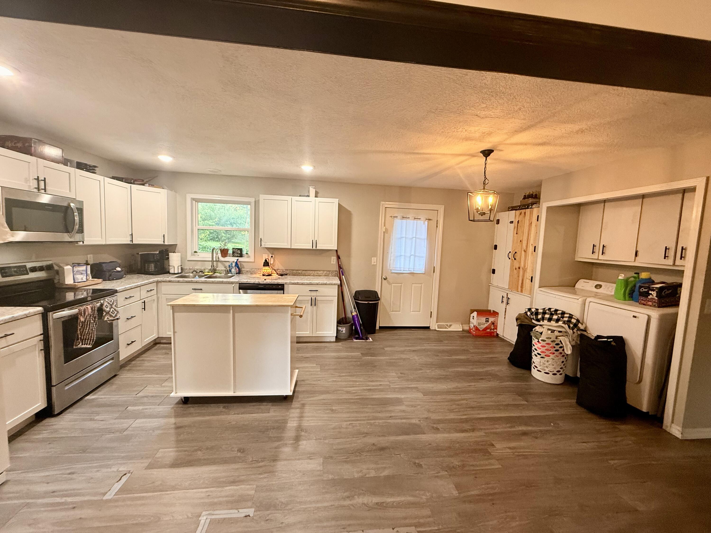 Photo 8 - Residential for sale – 1313 E Benton Avenue  Ava, MO