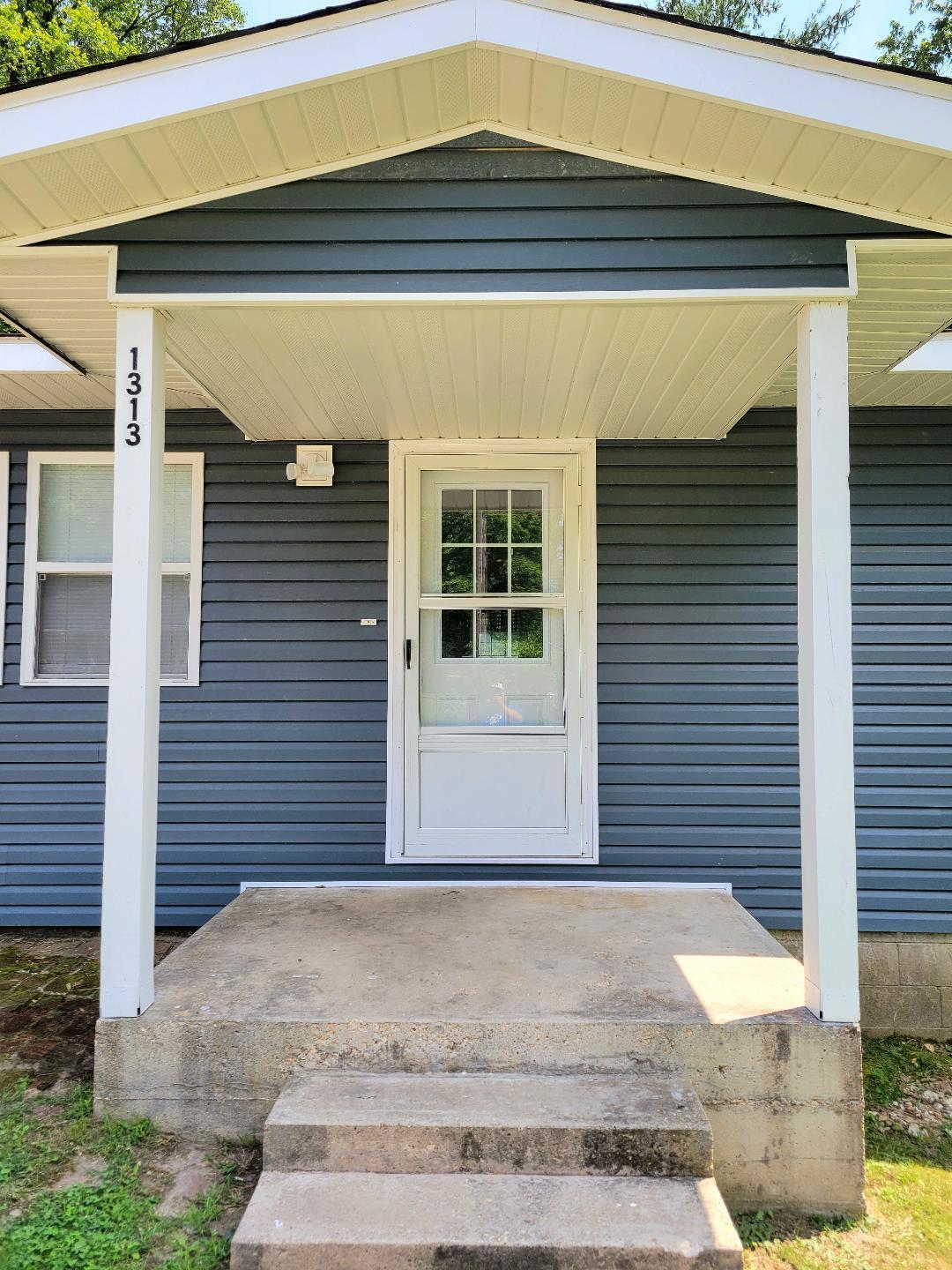 Photo 5 - Residential for sale – 1313 E Benton Avenue  Ava, MO