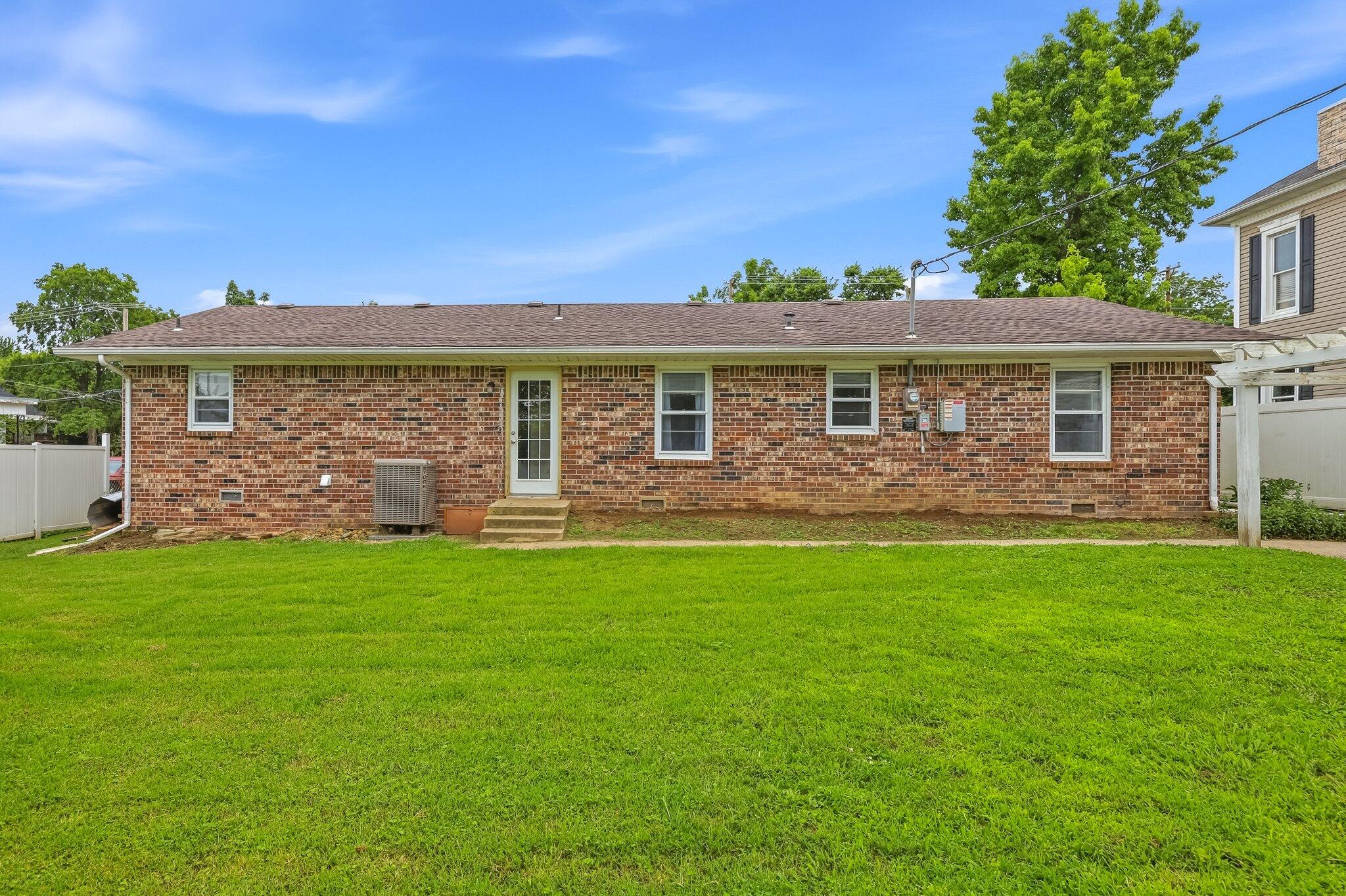 Photo 18 - Residential for sale – 331 E Olive Street  Bolivar, MO