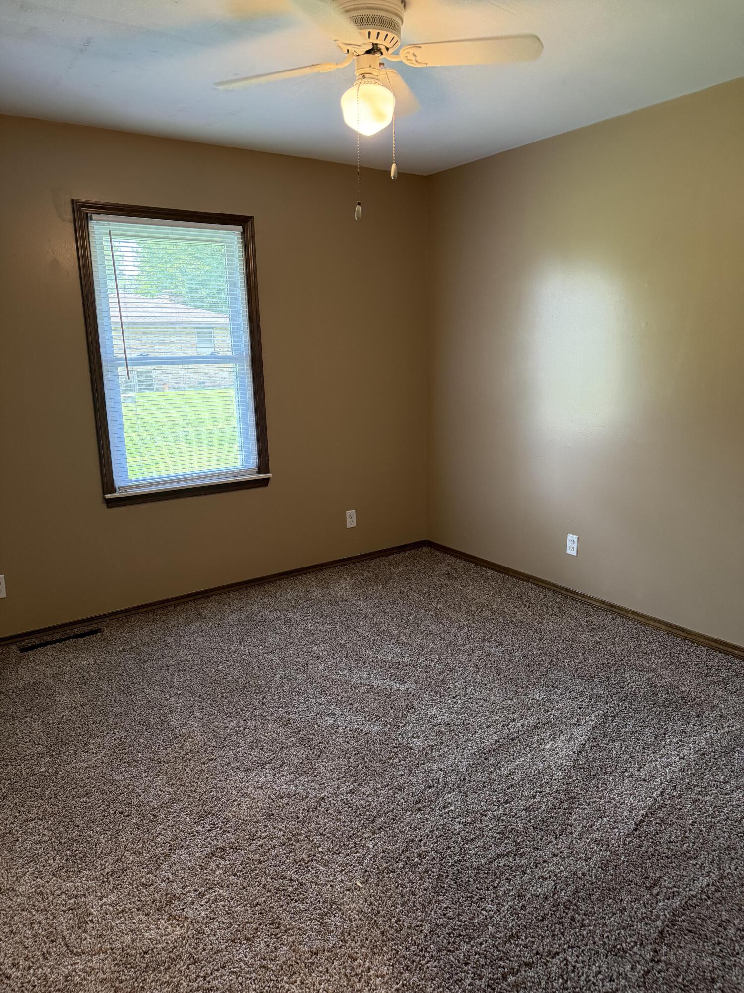 Photo 17 - Residential for sale – 17  Sherwood Trail  Buffalo, MO