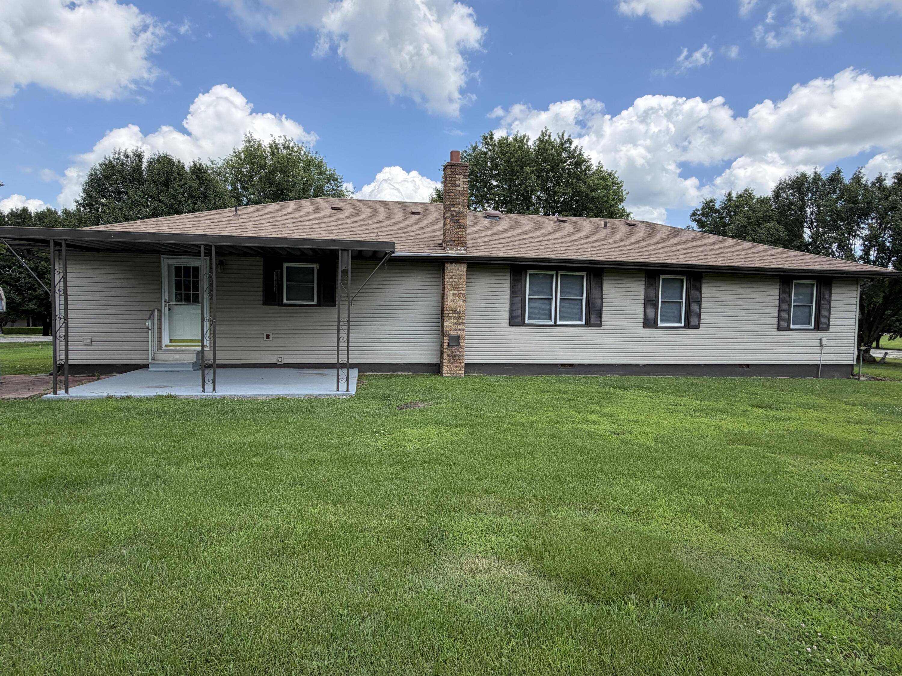 Photo 3 - Residential for sale – 17  Sherwood Trail  Buffalo, MO