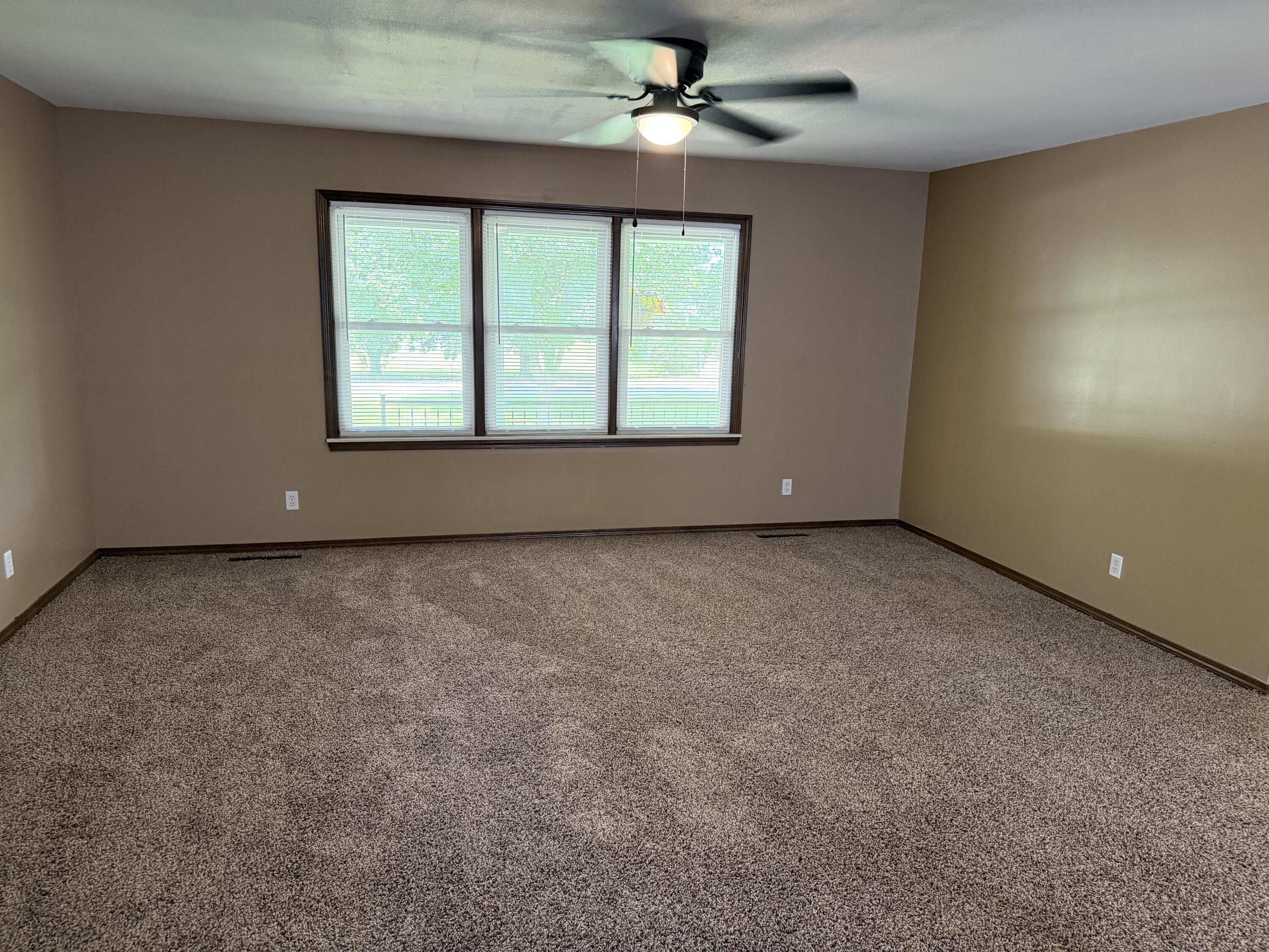 Photo 8 - Residential for sale – 17  Sherwood Trail  Buffalo, MO