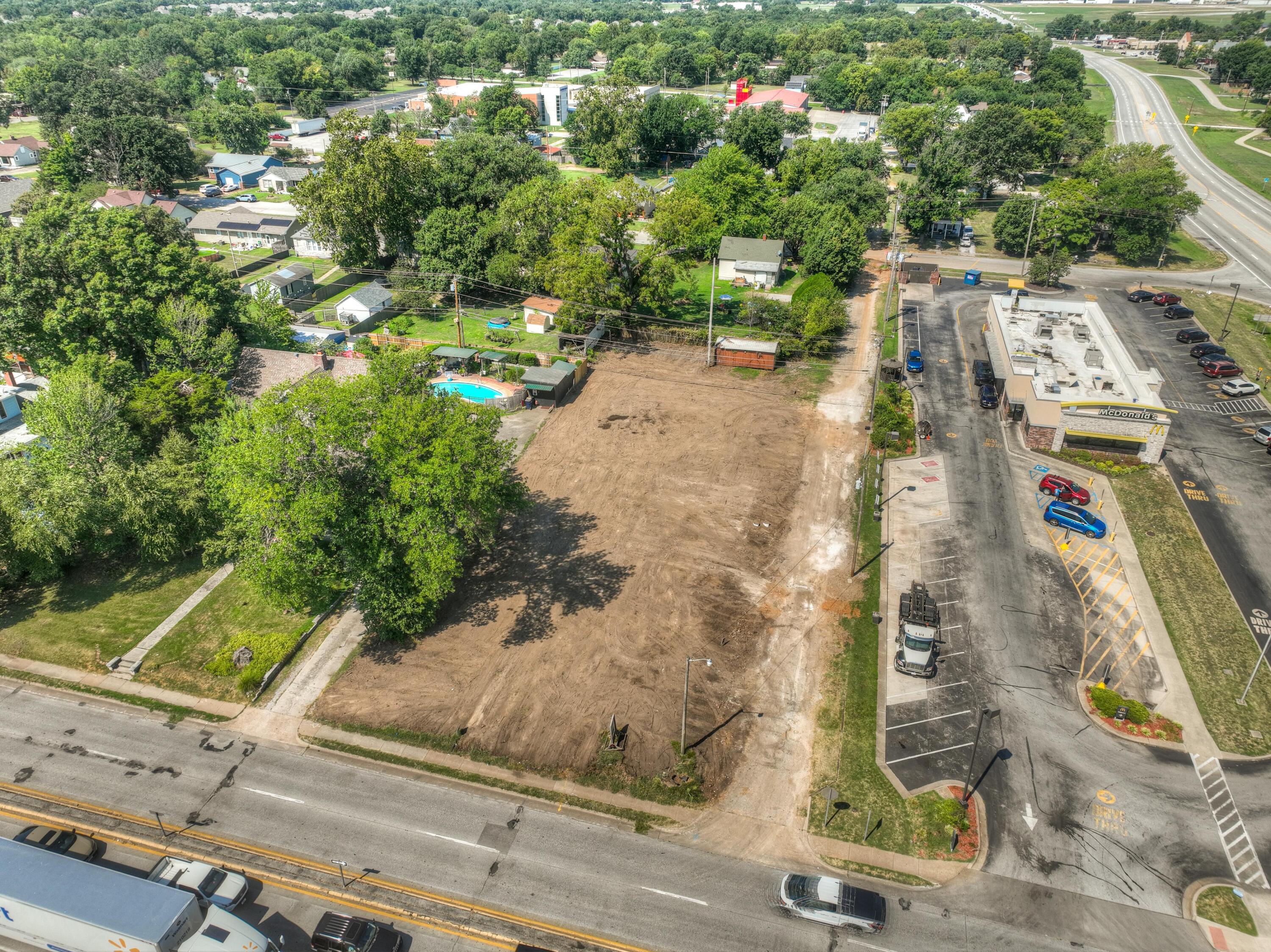 Photo 4 - Commercial Sale for sale – 502 S Madison Street  Webb City, MO