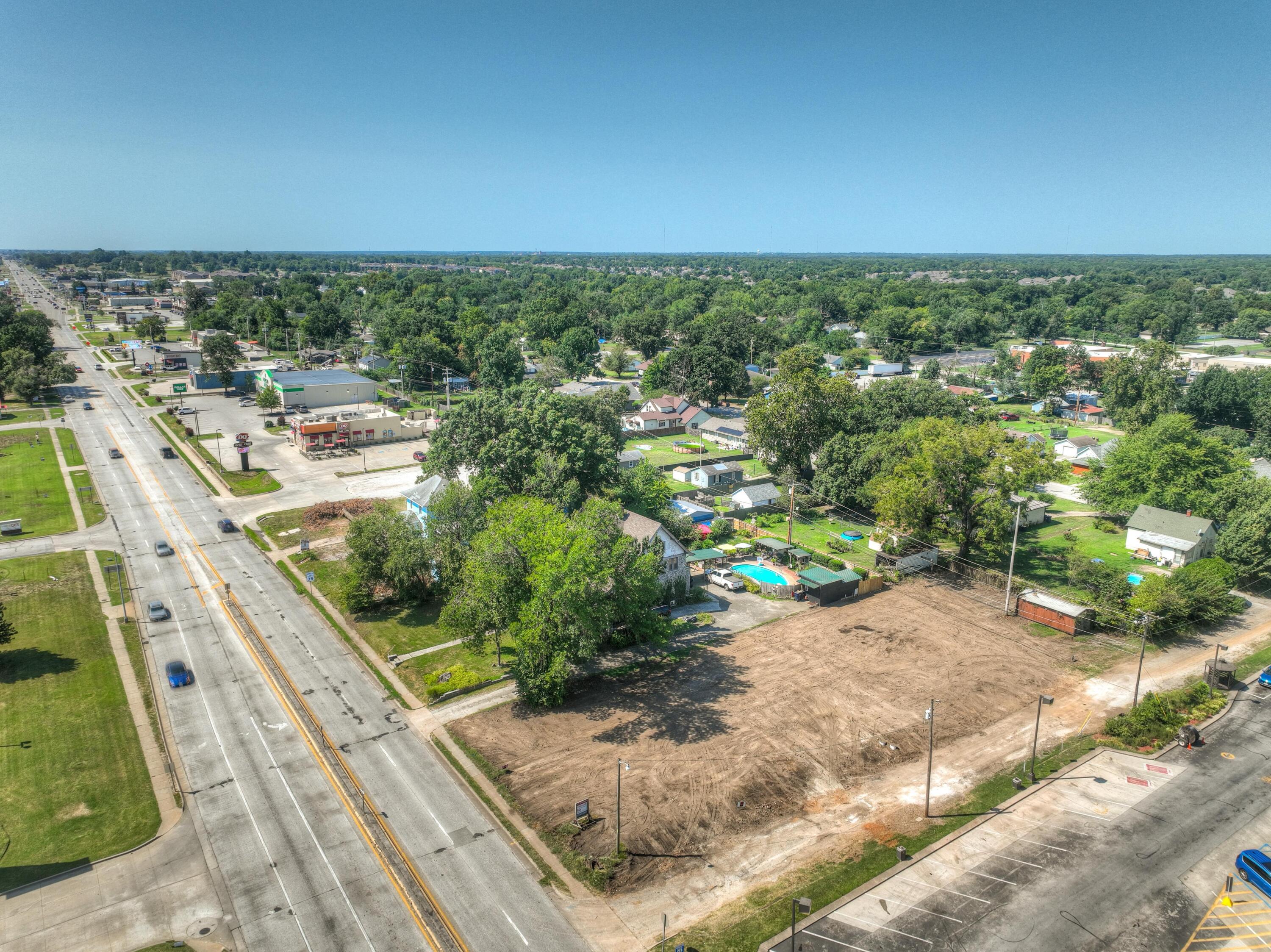 Photo 7 - Commercial Sale for sale – 502 S Madison Street  Webb City, MO