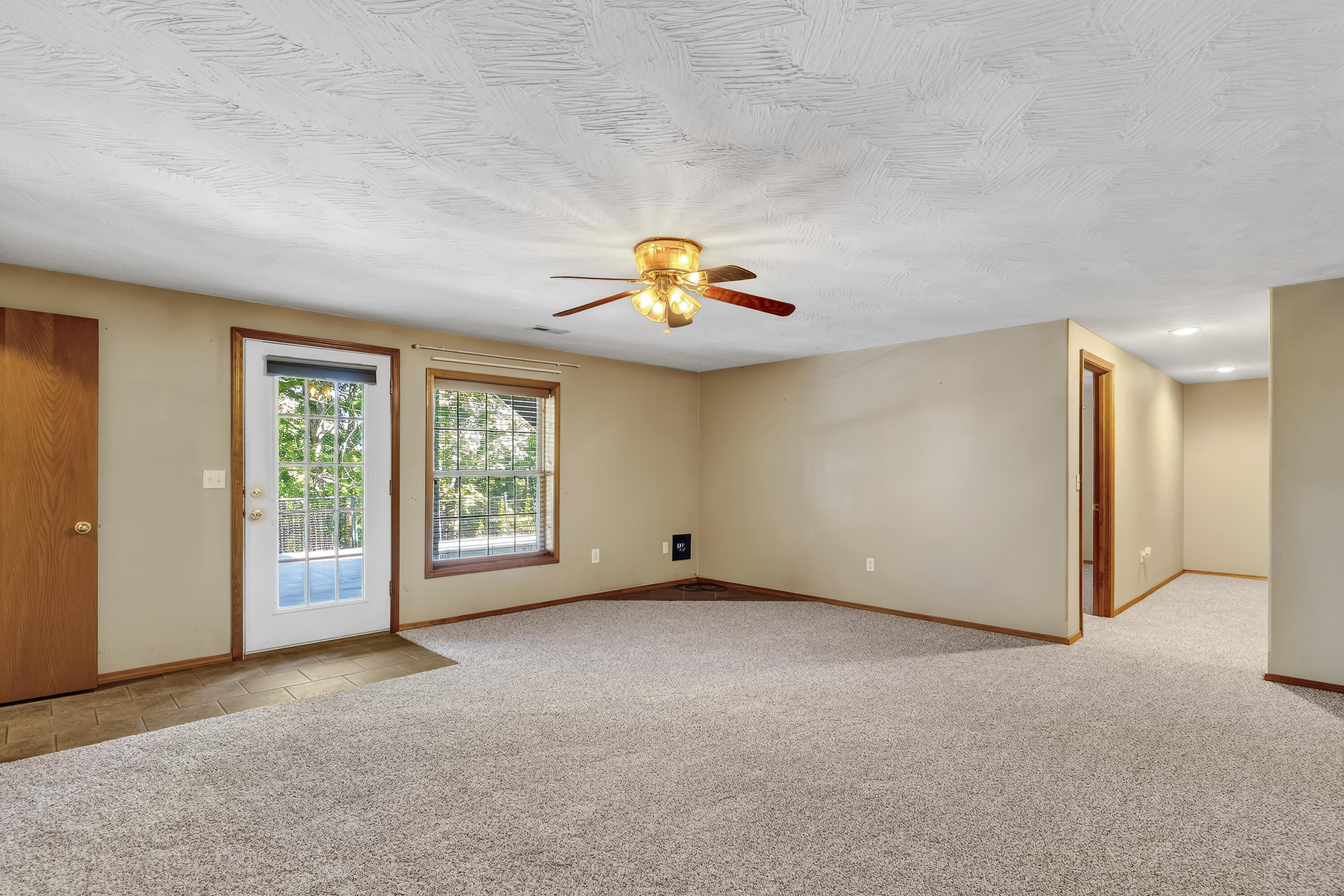 Photo 33 - Residential for sale – 538  Munson Hill Drive  Marshfield, MO