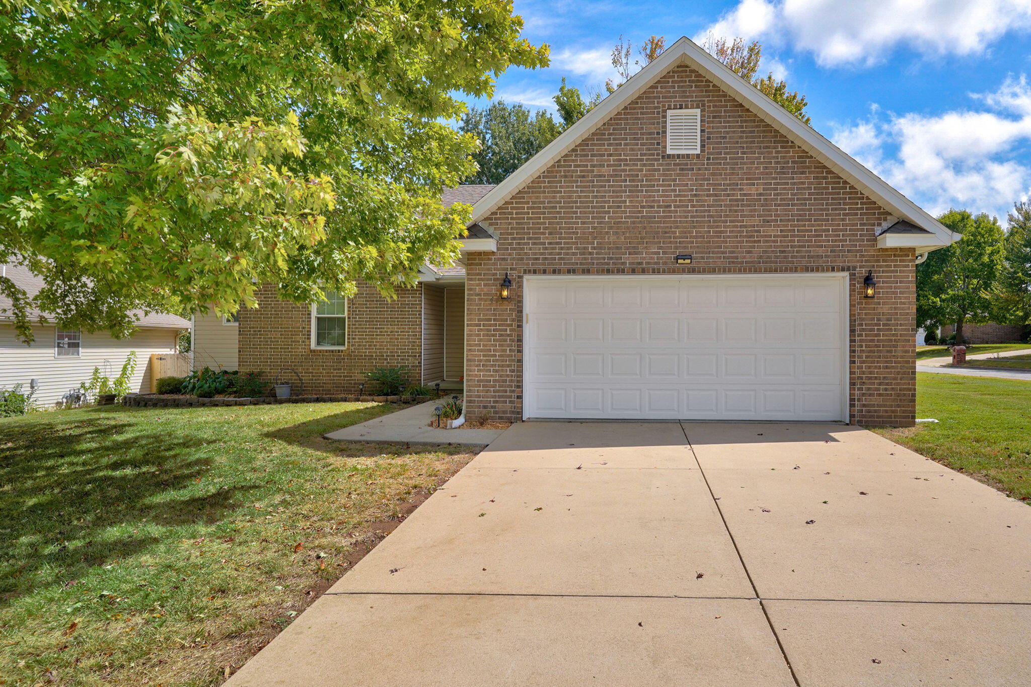 Photo 4 - Residential for sale – 4370 S York Avenue  Springfield, MO