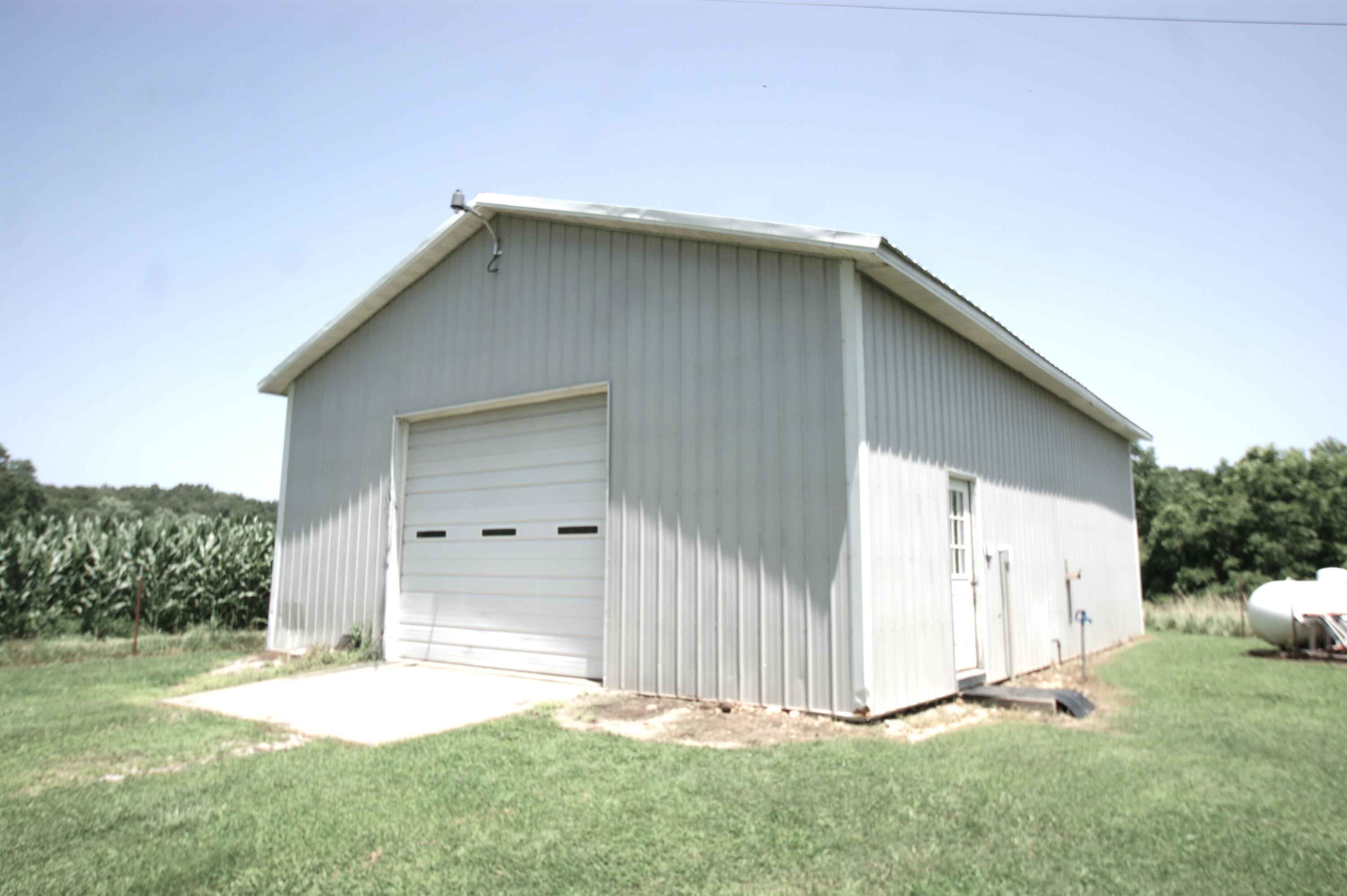 Photo 3 - Residential for sale – 20599  Mink Drive  Neosho, MO