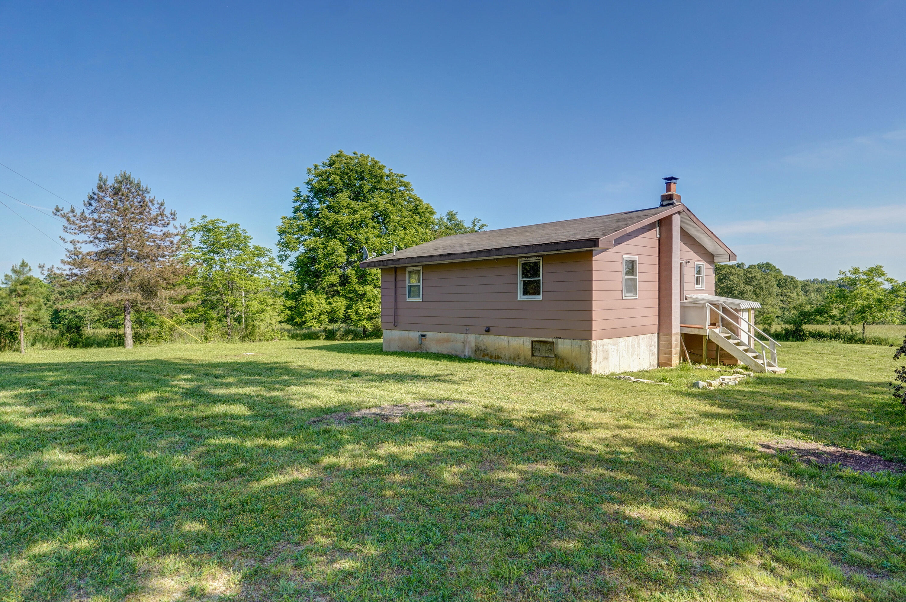 Photo 62 - Farm for sale – 9593  County Road 9660   Koshkonong, MO