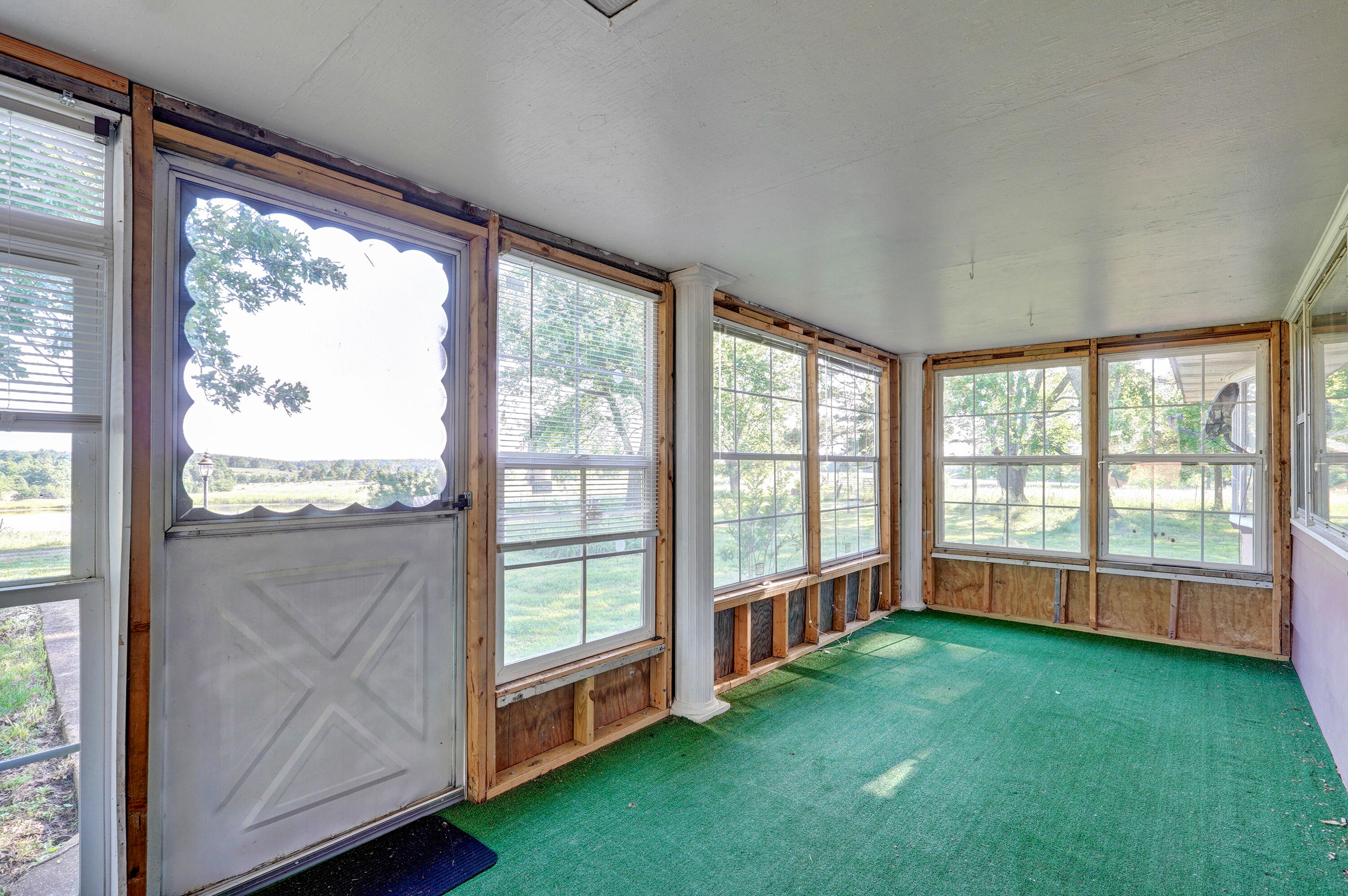 Photo 34 - Farm for sale – 9593  County Road 9660   Koshkonong, MO
