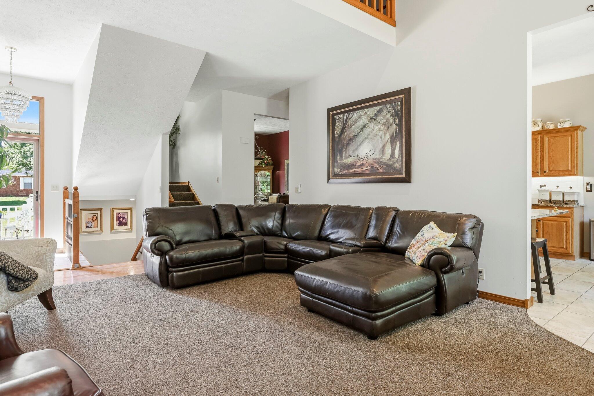 Photo 4 - Residential for sale – 1109  Glen Oaks Drive  Nixa, MO