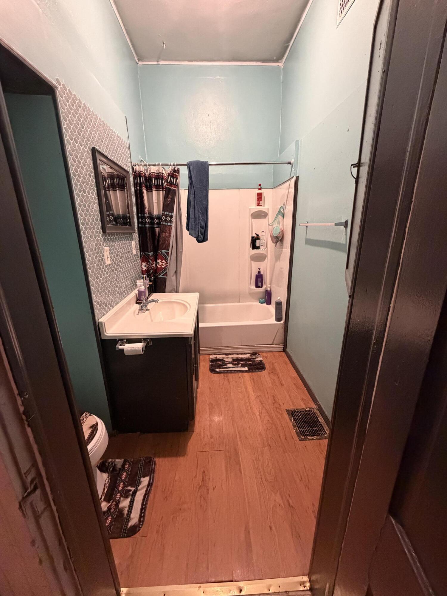 Photo 22 - Residential for sale – 207  Broadway Street  Alton, MO