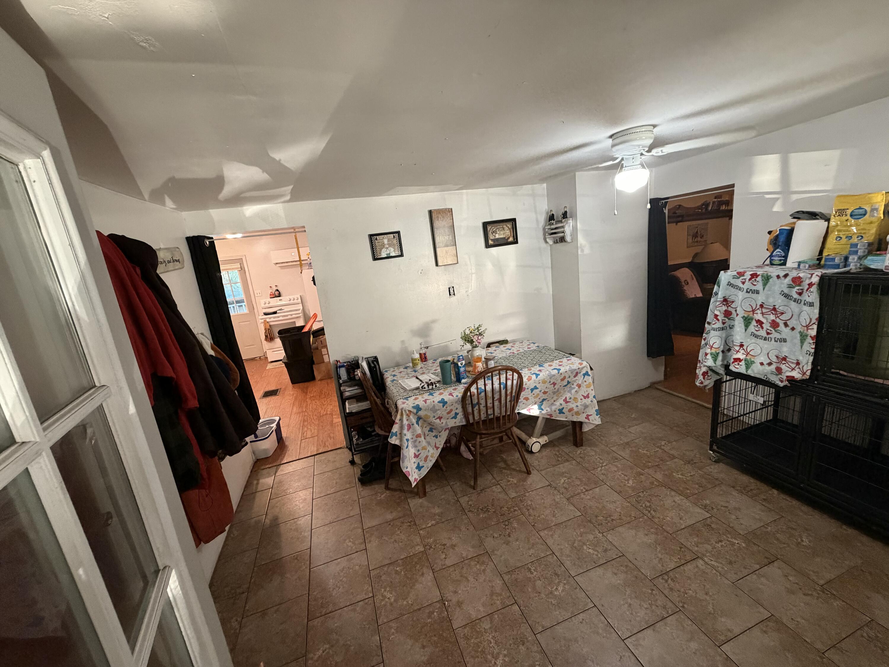 Photo 12 - Residential for sale – 207  Broadway Street  Alton, MO