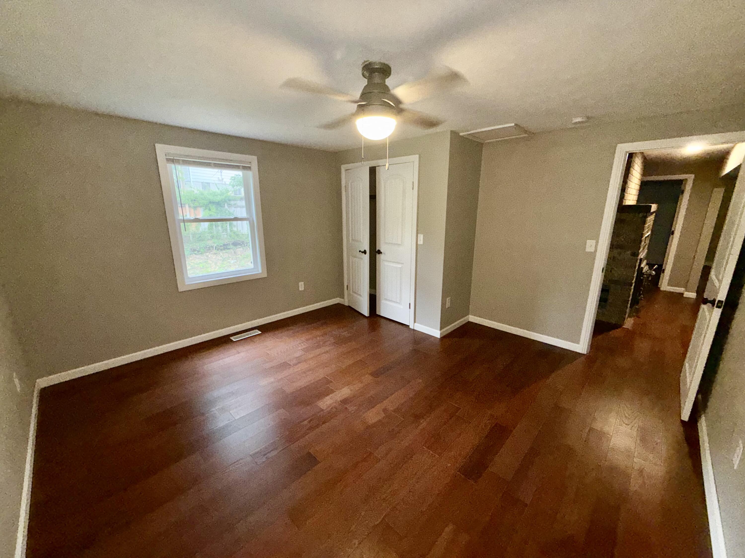 Photo 23 - Residential for sale – 802 S 5th Street  Branson, MO