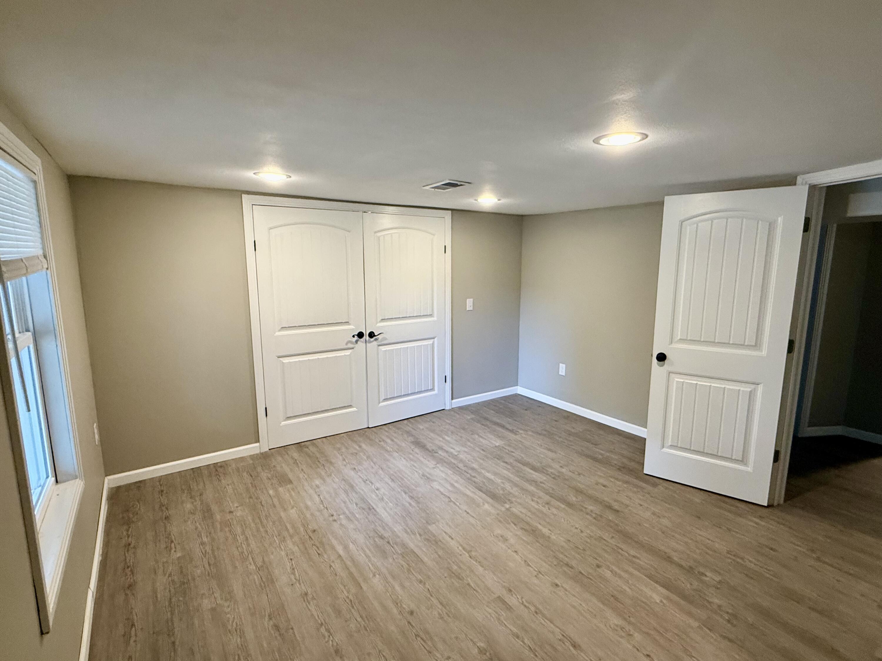 Photo 11 - Residential for sale – 802 S 5th Street  Branson, MO