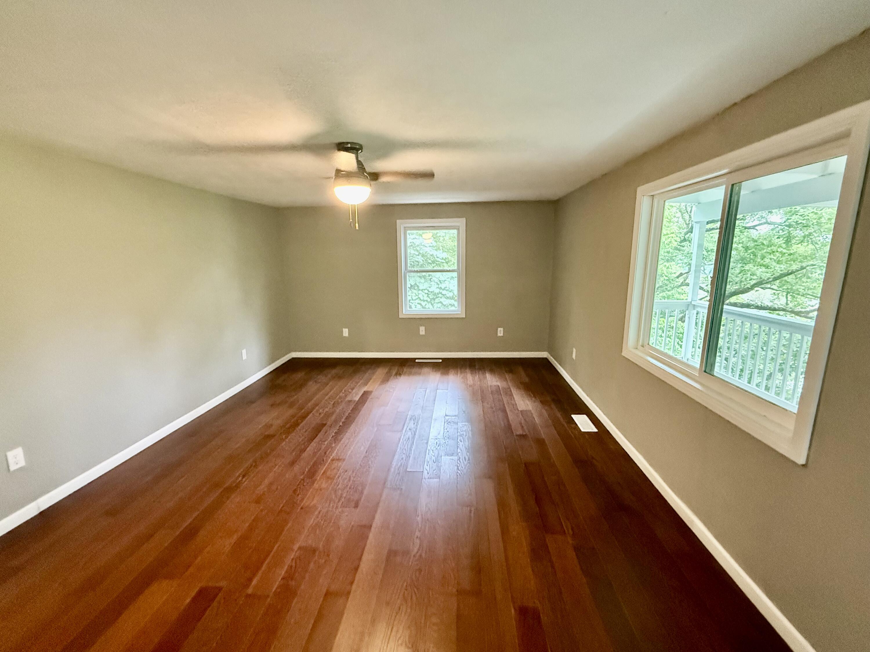 Photo 16 - Residential for sale – 802 S 5th Street  Branson, MO
