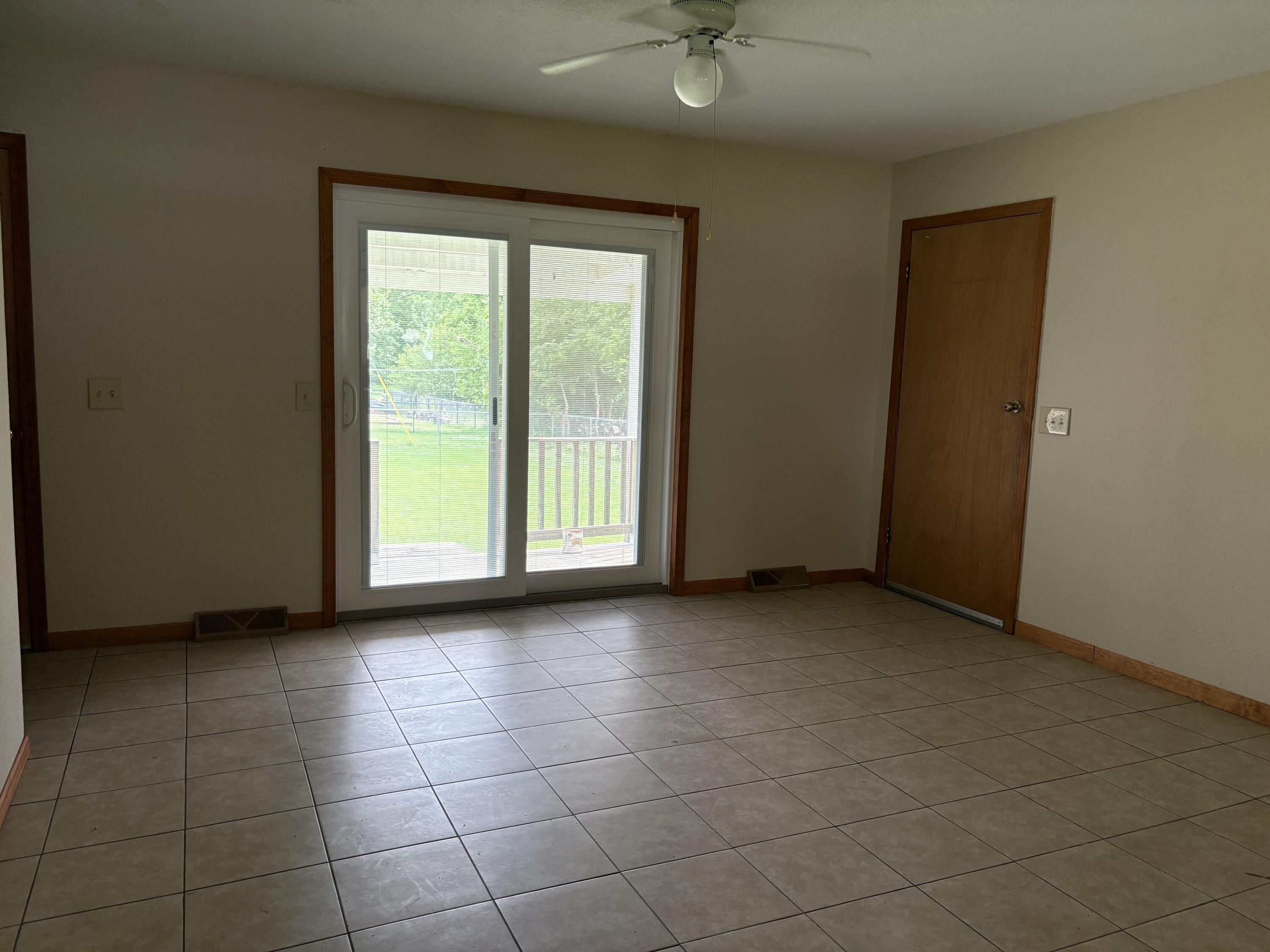 Photo 12 - Residential for sale – 204 W Oak Street  Stockton, MO