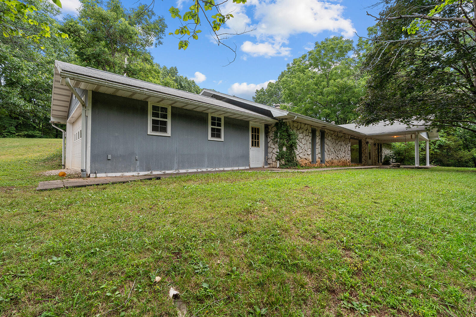 Photo 35 - Residential for sale – 612  Stoneshire Drive  Highlandville, MO