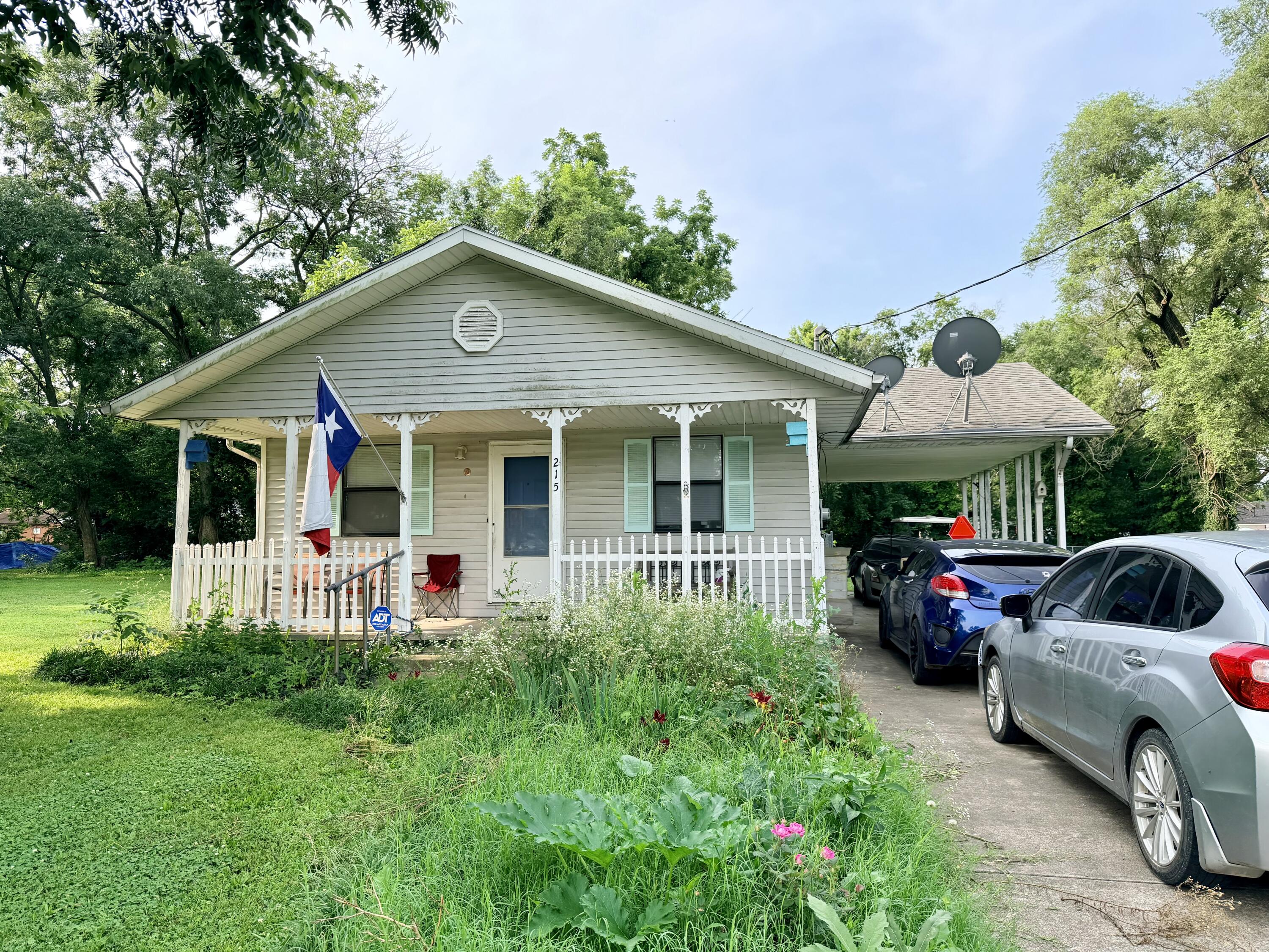 Photo 2 - Residential for sale – 215  Mc Pherson Street  Greenfield, MO