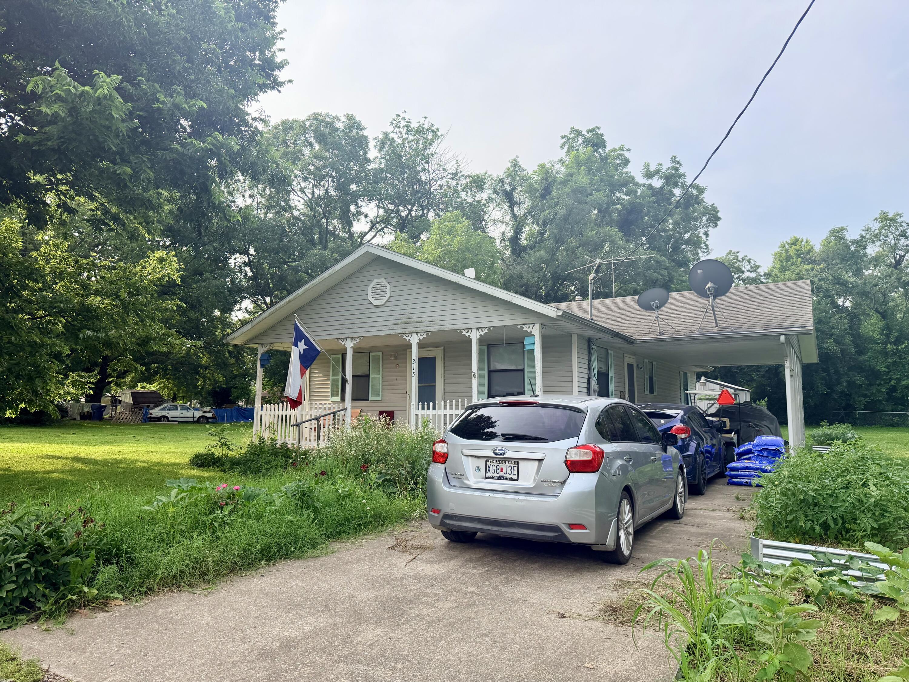 Photo 17 - Residential for sale – 215  Mc Pherson Street  Greenfield, MO