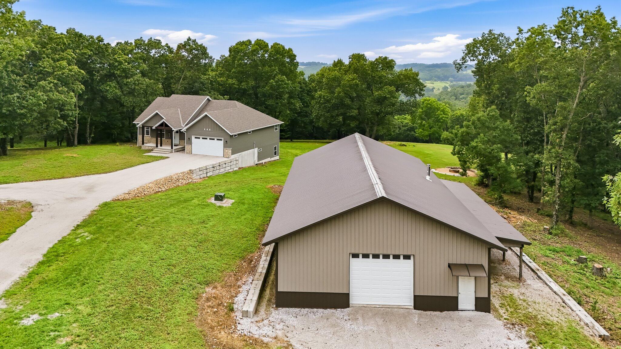 Residential for sale – 368  Regal Heights Lane  Galena, MO