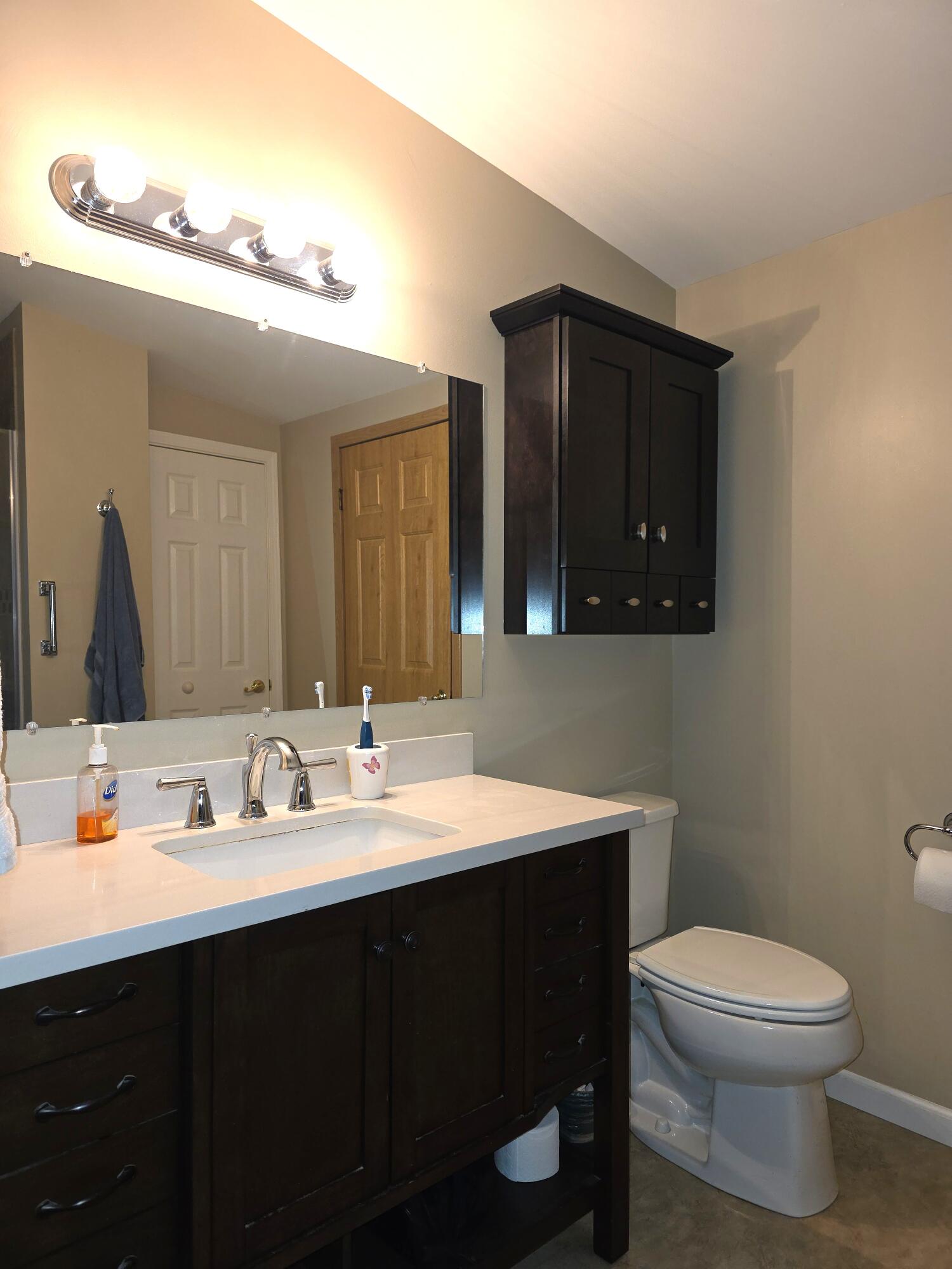 Photo 11 - Residential for sale – 10144  Vixen Road  Stark City, MO