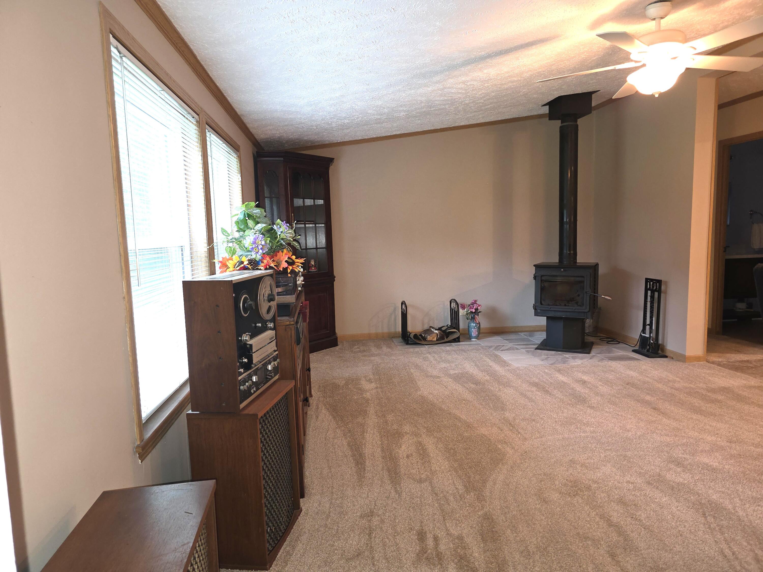 Photo 7 - Residential for sale – 10144  Vixen Road  Stark City, MO