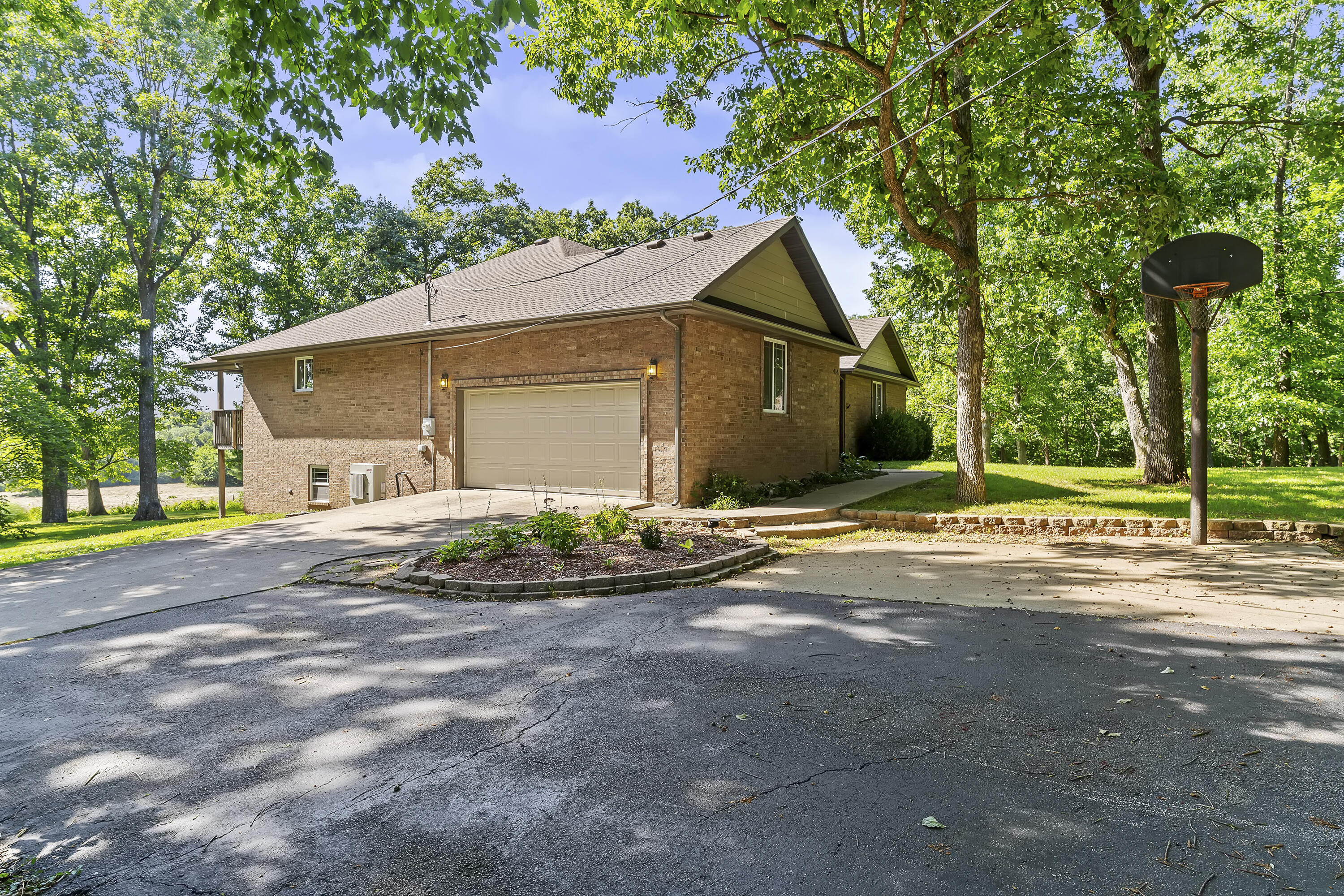Photo 4 - Residential for sale – 414 E Hughes Road  Willard, MO