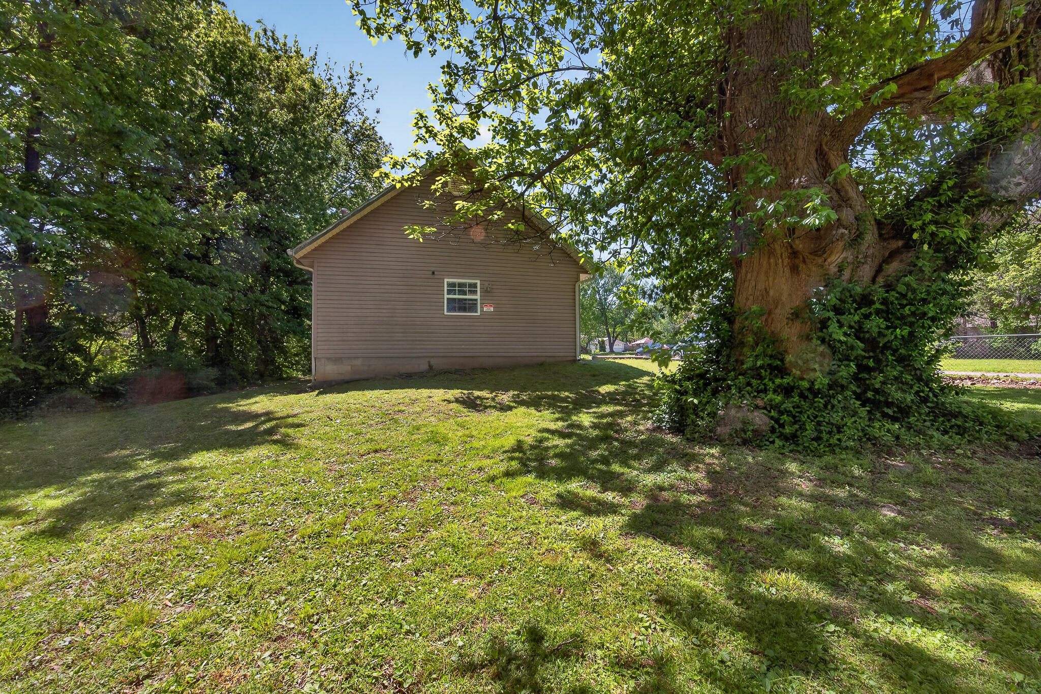 Photo 70 - Residential for sale – 537 W Talmage Street  Springfield, MO
