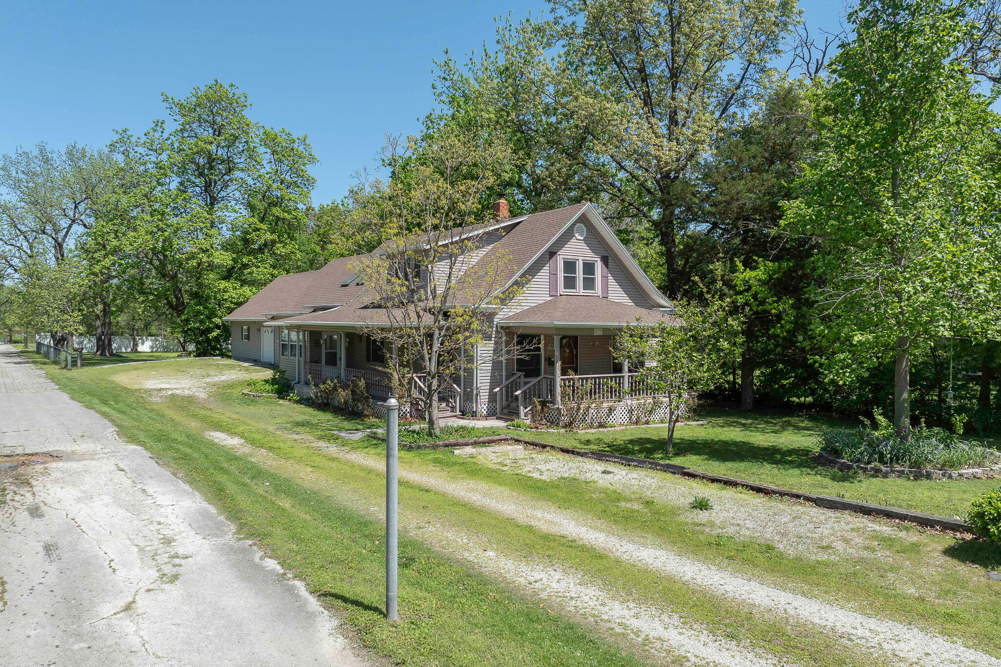 Photo 3 - Residential for sale – 537 W Talmage Street  Springfield, MO
