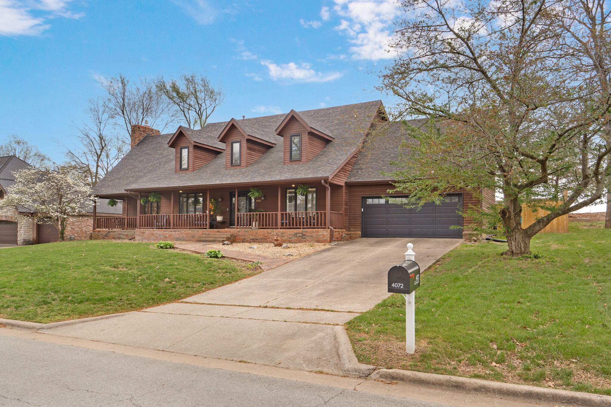 Photo 3 - Residential for sale – 4072 E Linwood Street  Springfield, MO