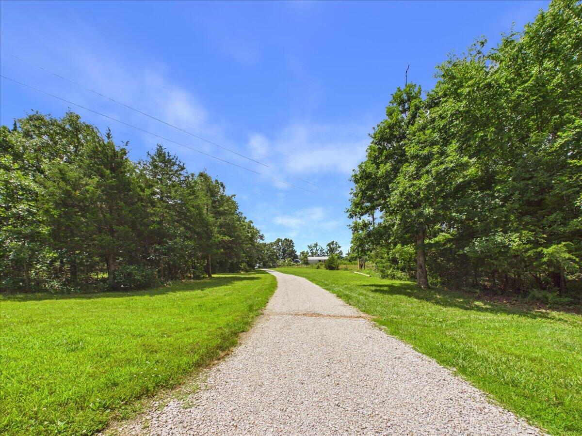Photo 4 - Residential for sale – 37  Middle Earth Trail  Louisburg, MO