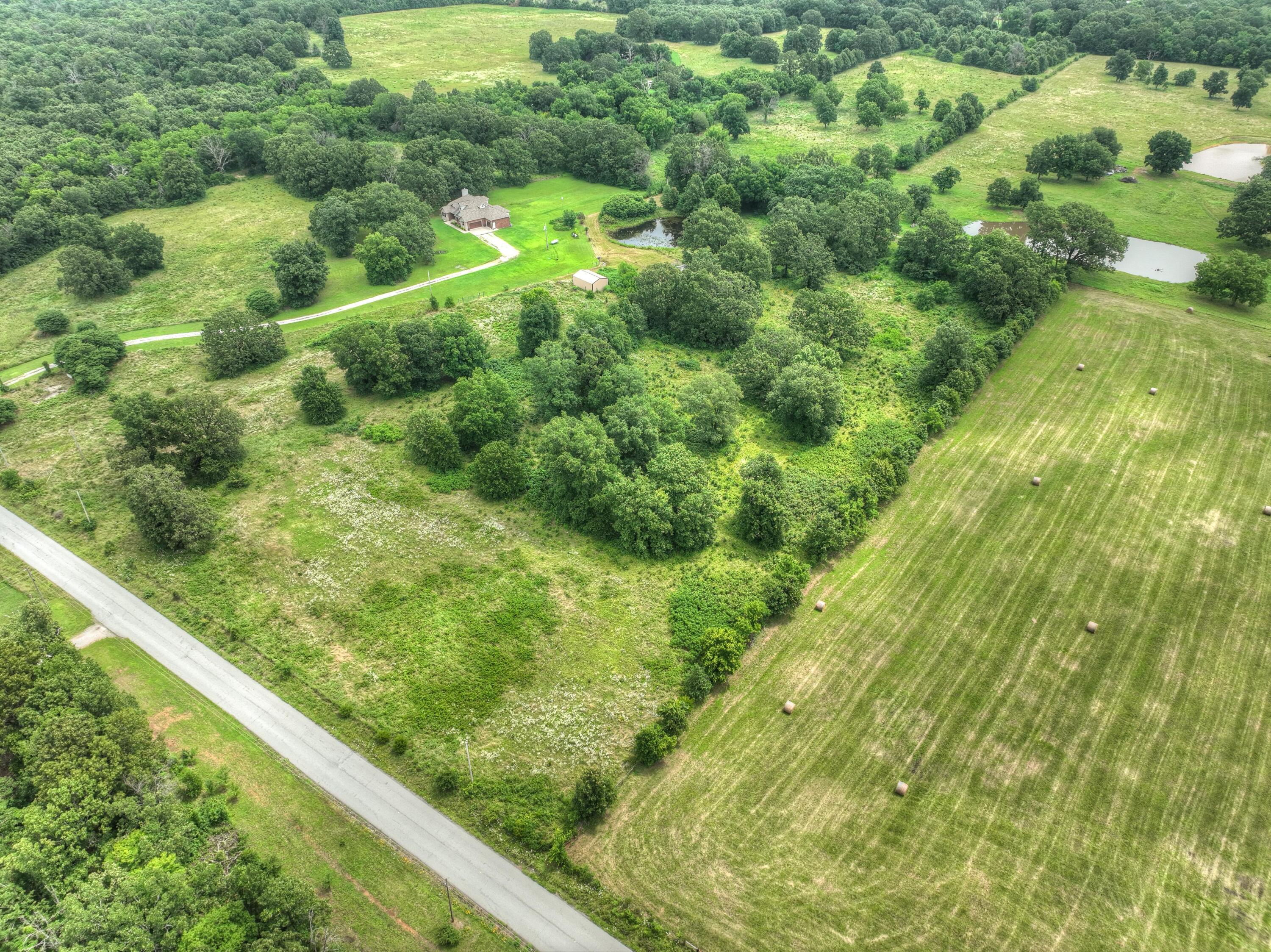 Land for sale – 000  State Line Road  Seneca, MO