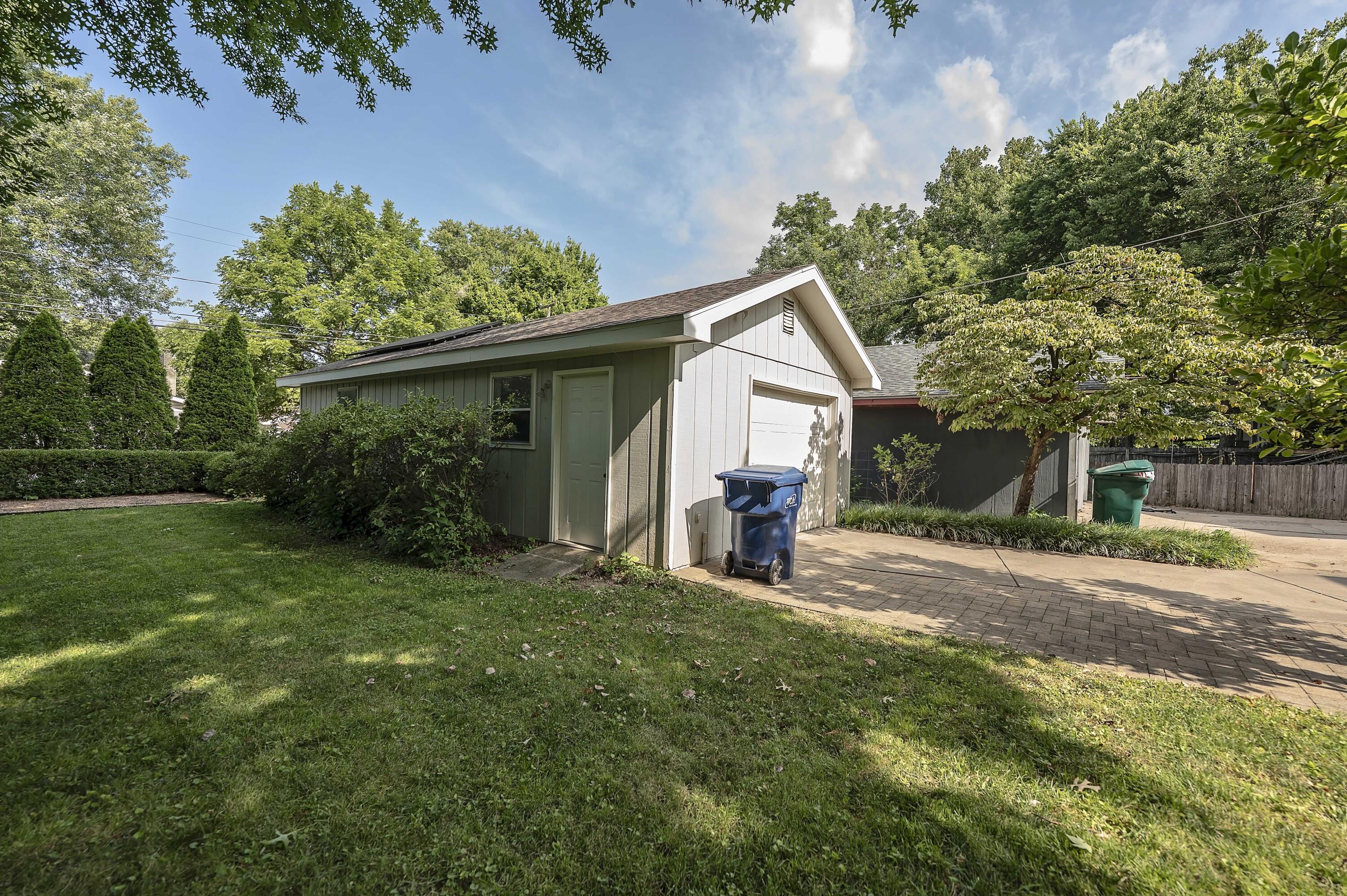 Photo 34 - Residential for sale – 941 S Pickwick Avenue  Springfield, MO