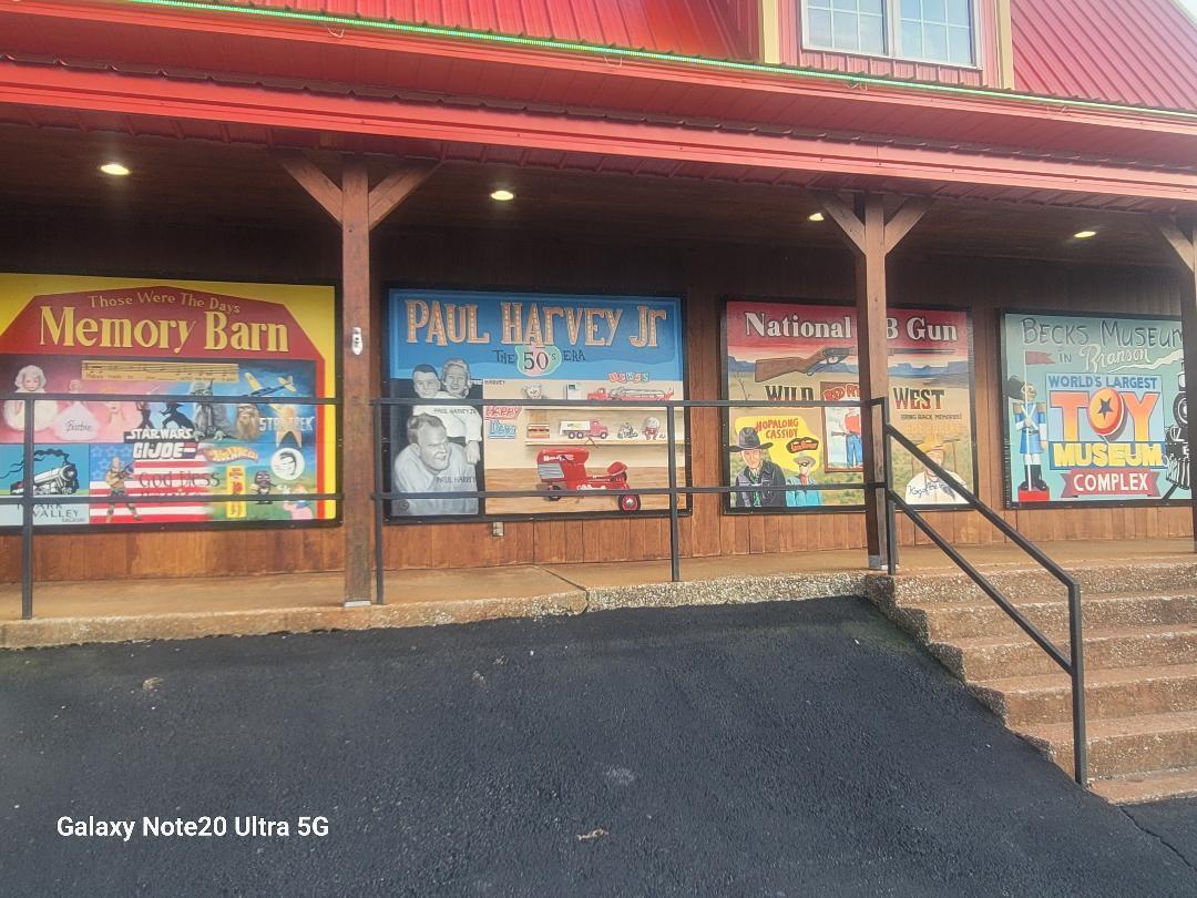 Photo 8 - Commercial Sale for sale – 3615 W 76 Country Boulevard  Branson, MO