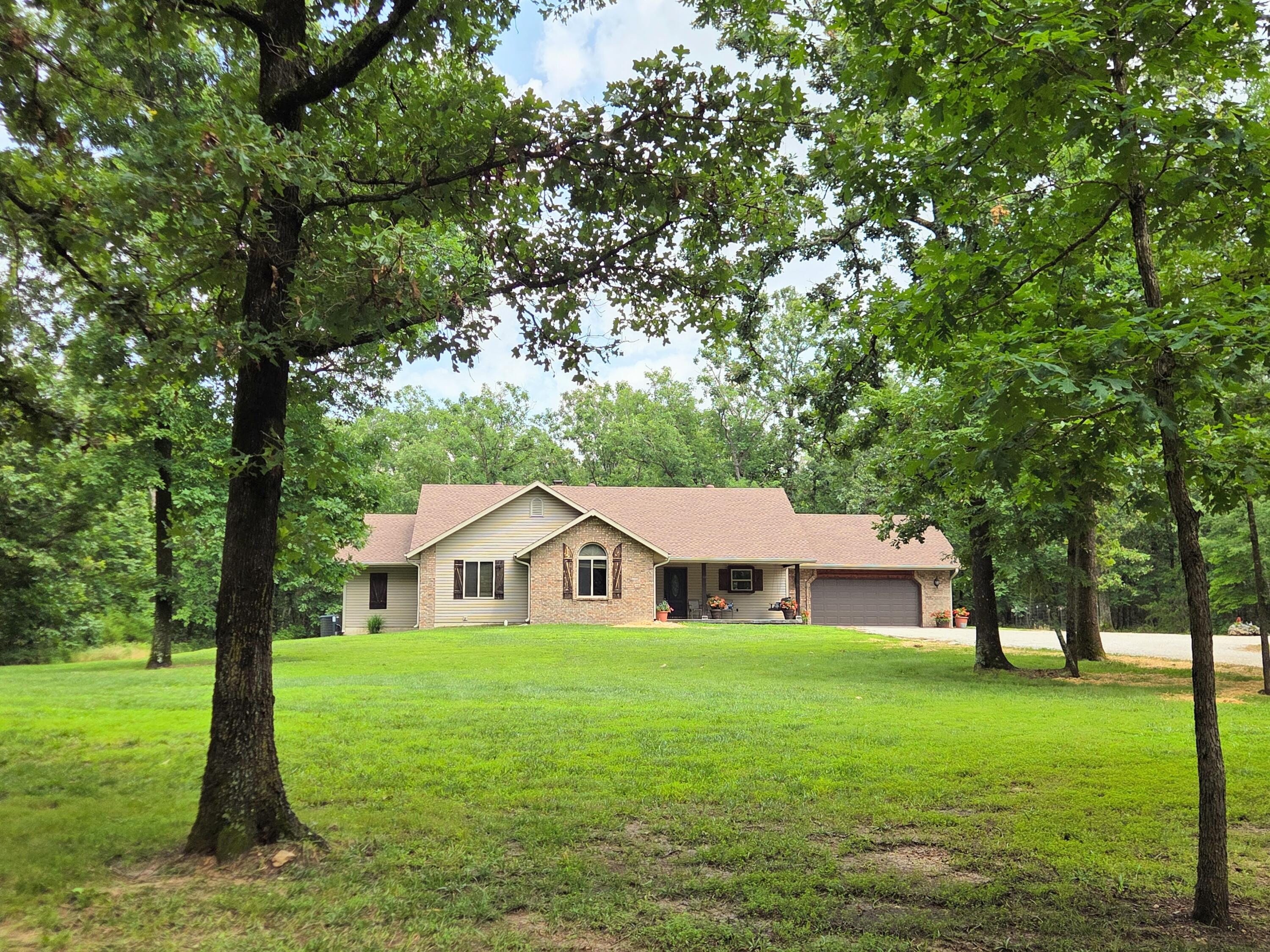 Photo 4 - Residential for sale – 1346  Golf Course Road  Marshfield, MO