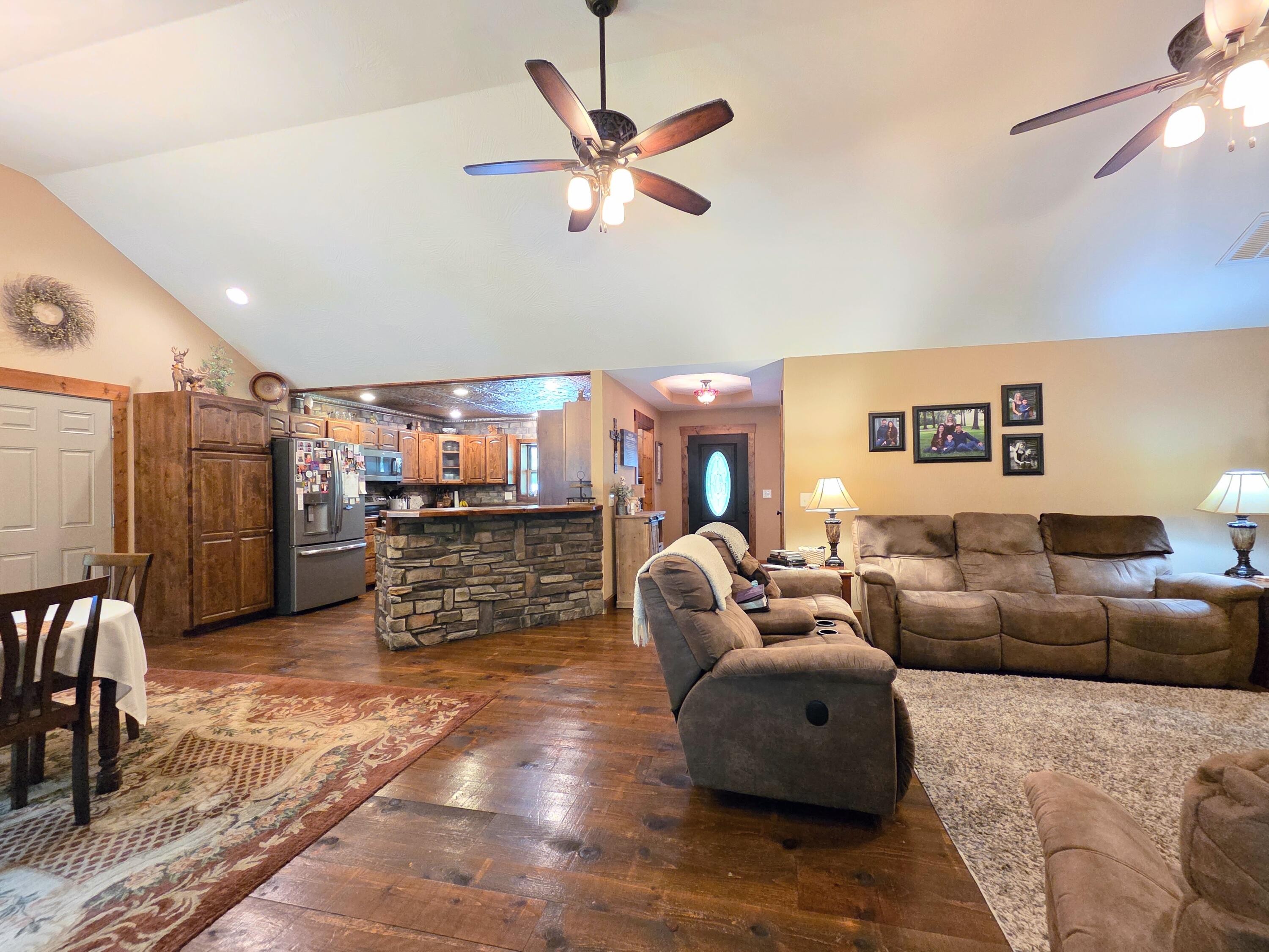 Photo 25 - Residential for sale – 1346  Golf Course Road  Marshfield, MO