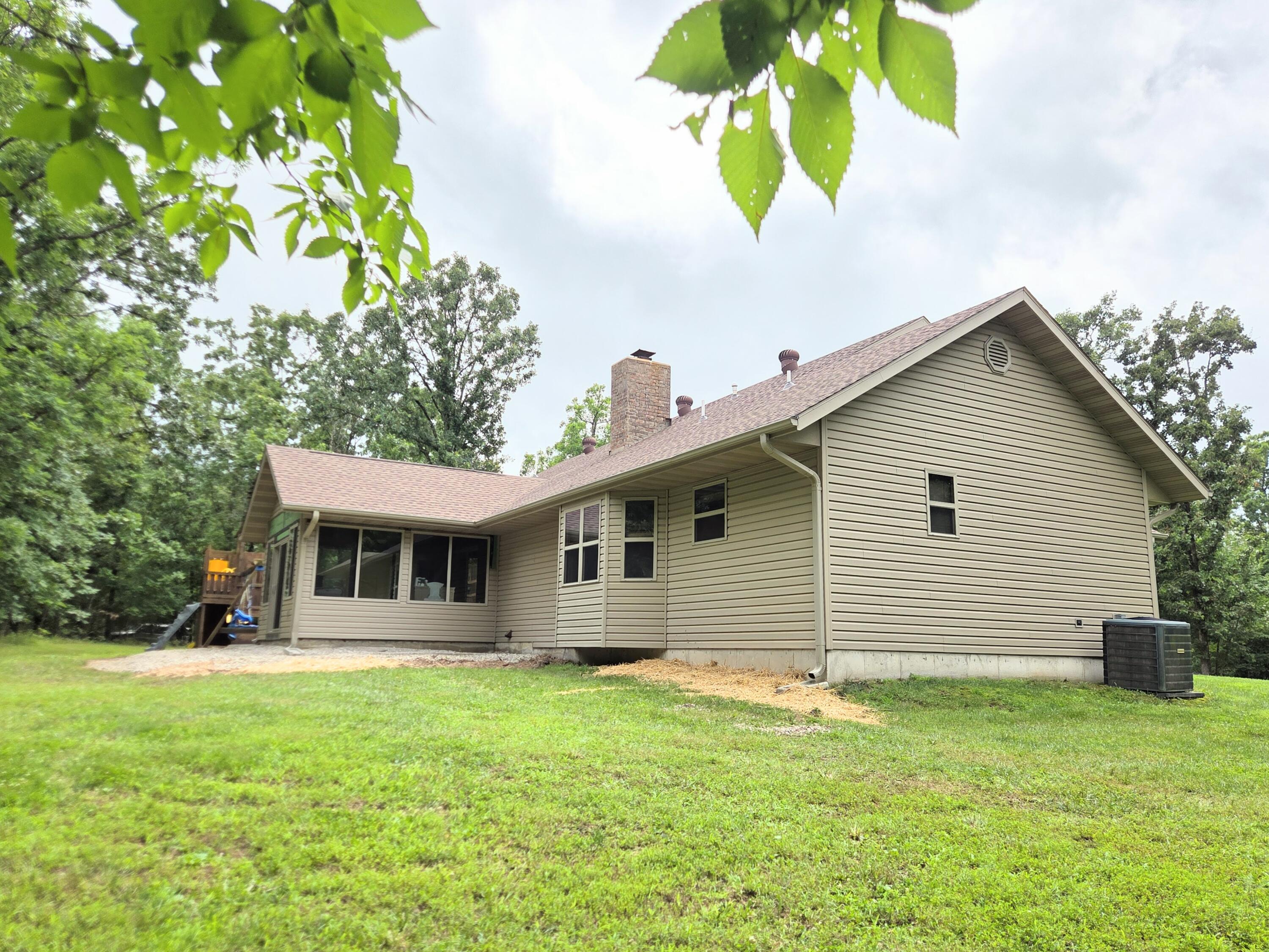Photo 15 - Residential for sale – 1346  Golf Course Road  Marshfield, MO