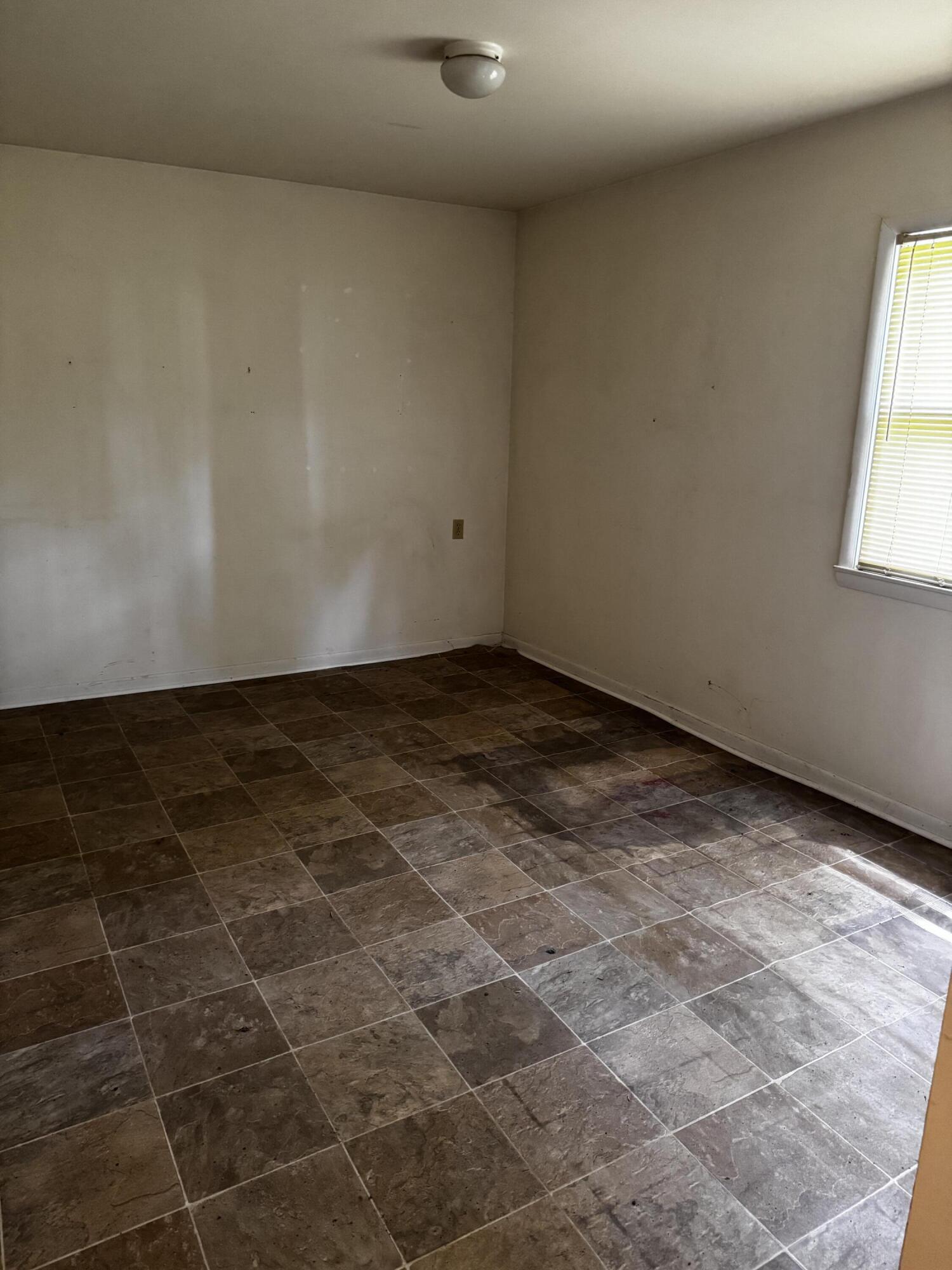 Photo 20 - Residential for sale – 1407  Grand Street  Lamar, MO