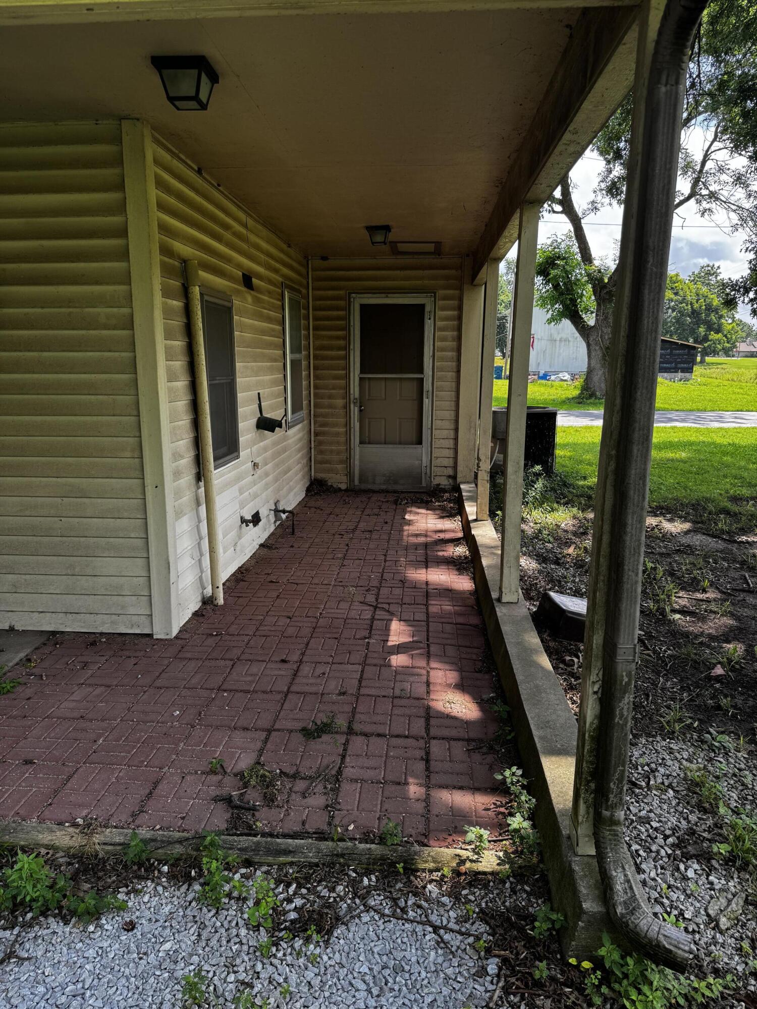 Photo 7 - Residential for sale – 1407  Grand Street  Lamar, MO
