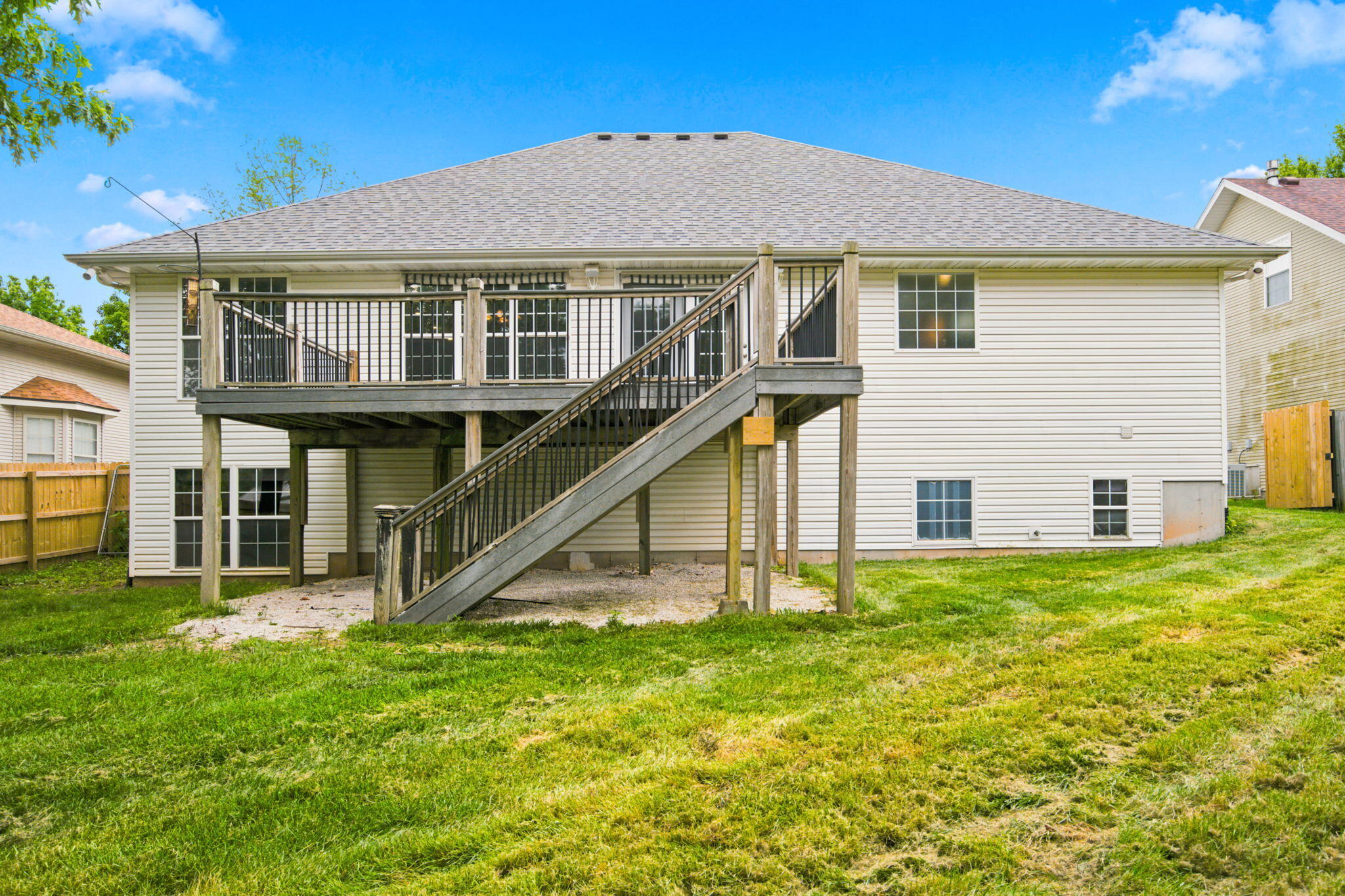 Photo 2 - Residential for sale – 395 S Yellowwood Drive  Springfield, MO