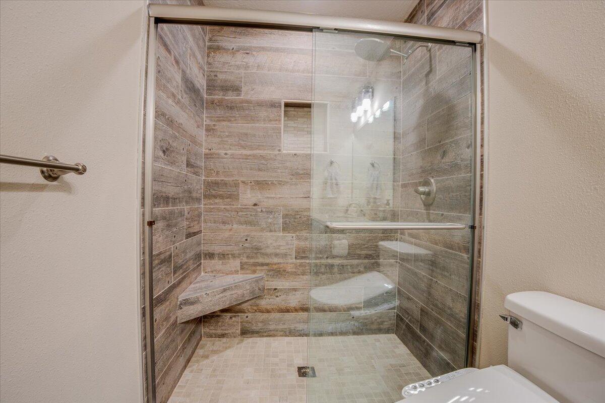Photo 21 - Residential for sale – 1069  Peace In Valley Road  Blue Eye, MO