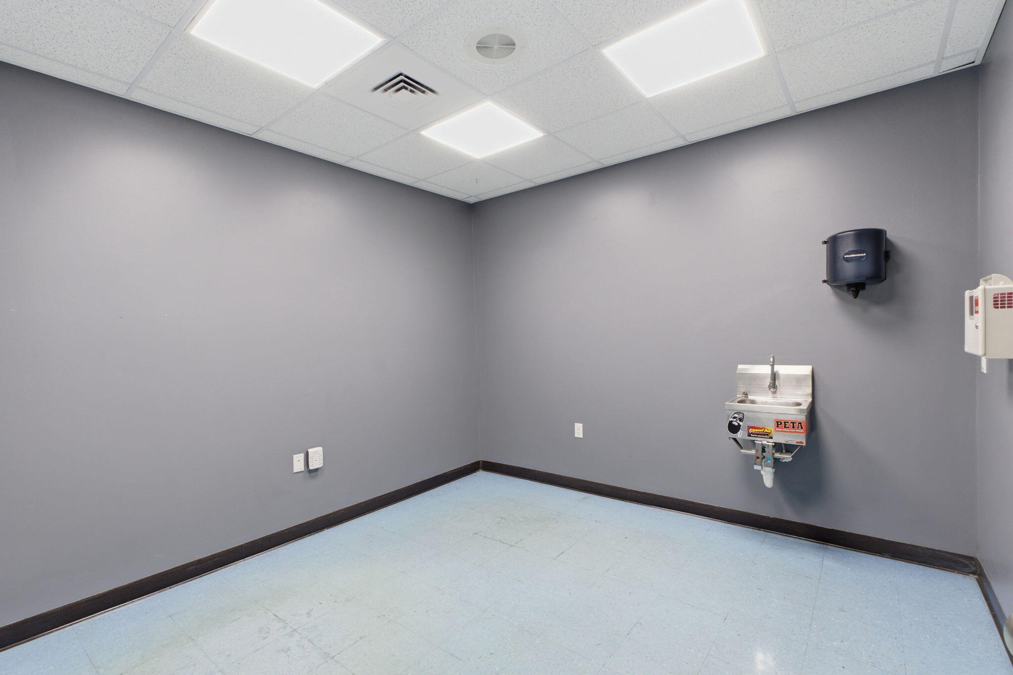 Photo 16 - Commercial Lease for sale – 1445 S Glenstone Avenue  Springfield, MO