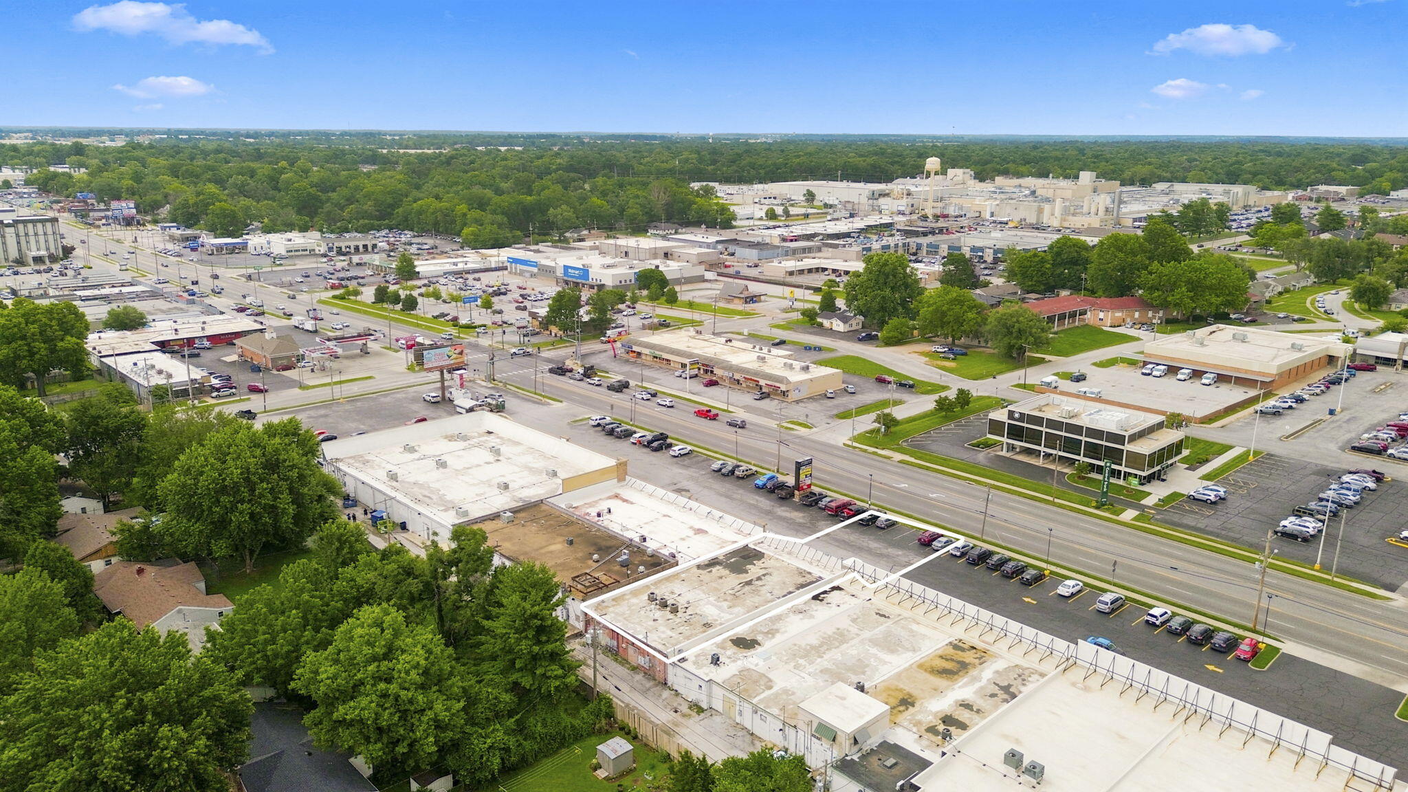 Photo 3 - Commercial Lease for sale – 1445 S Glenstone Avenue  Springfield, MO