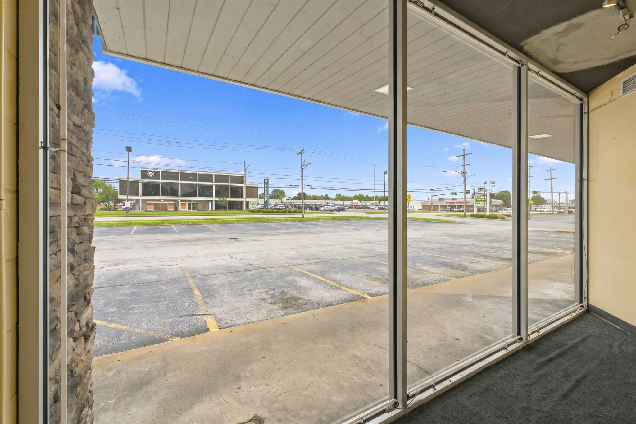 Photo 10 - Commercial Lease for sale – 1445 S Glenstone Avenue  Springfield, MO