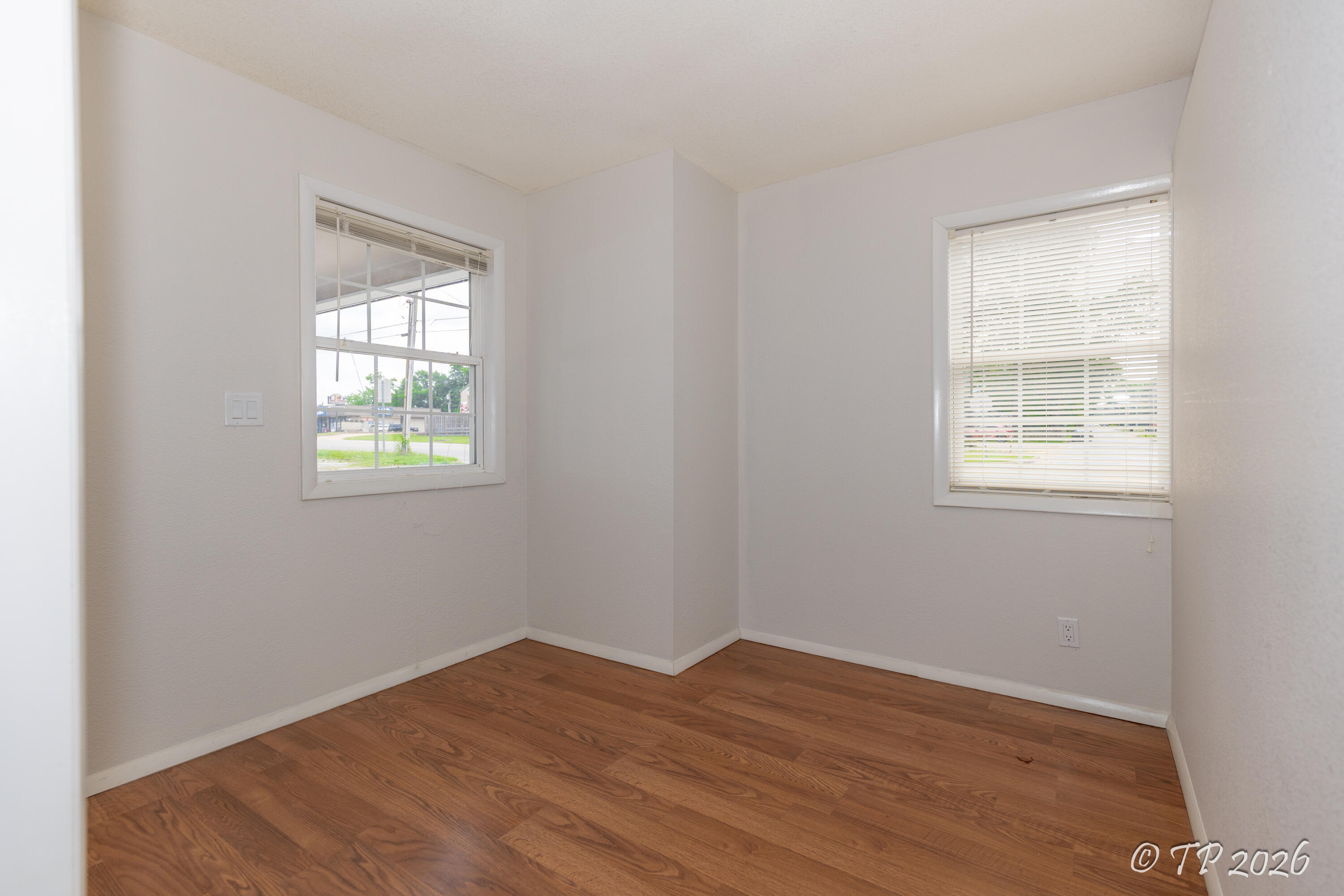 Photo 12 - Commercial Sale for sale – 917 W Broadway Street  West Plains, MO