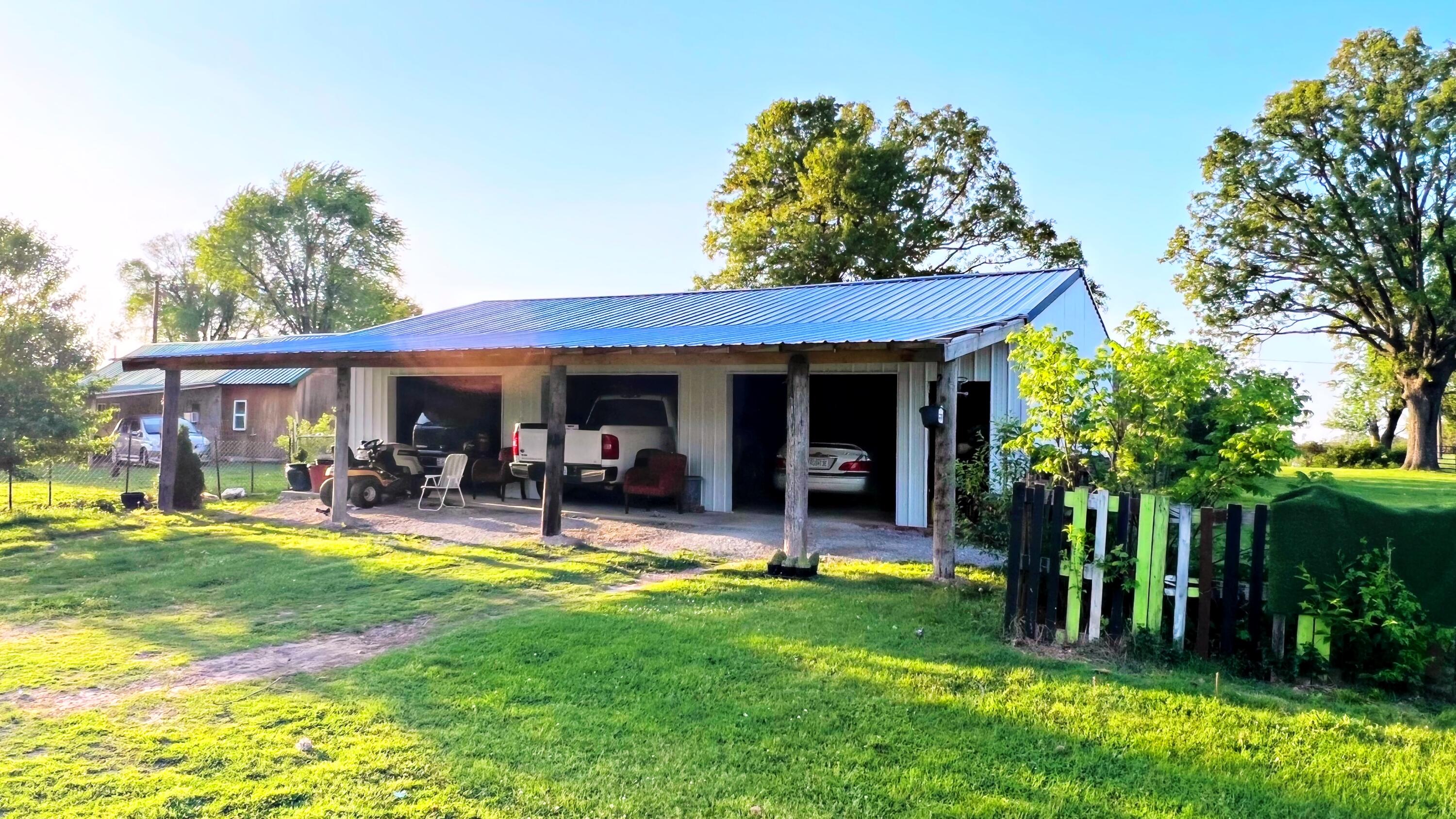 Photo 5 - Residential for sale – 10705 N Business 37   Butterfield, MO