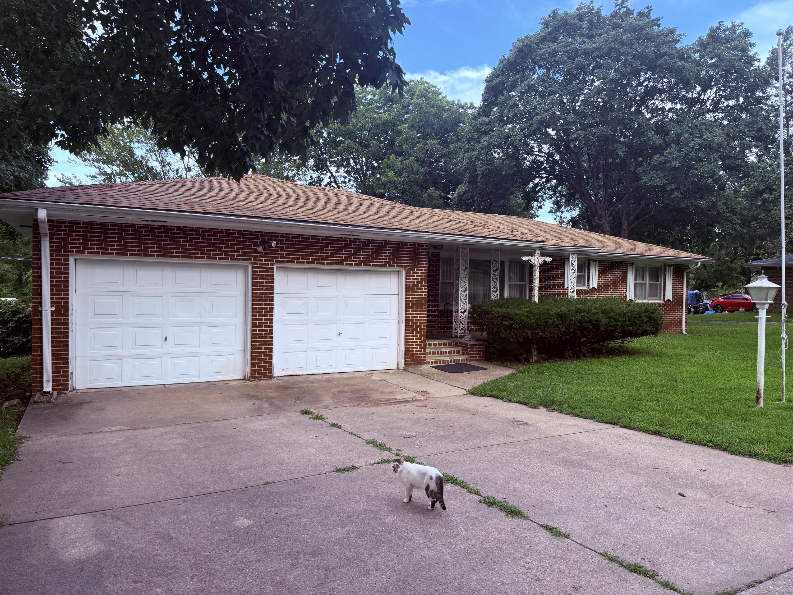 Photo 4 - Residential for sale – 506  Garfield   Greenfield, MO