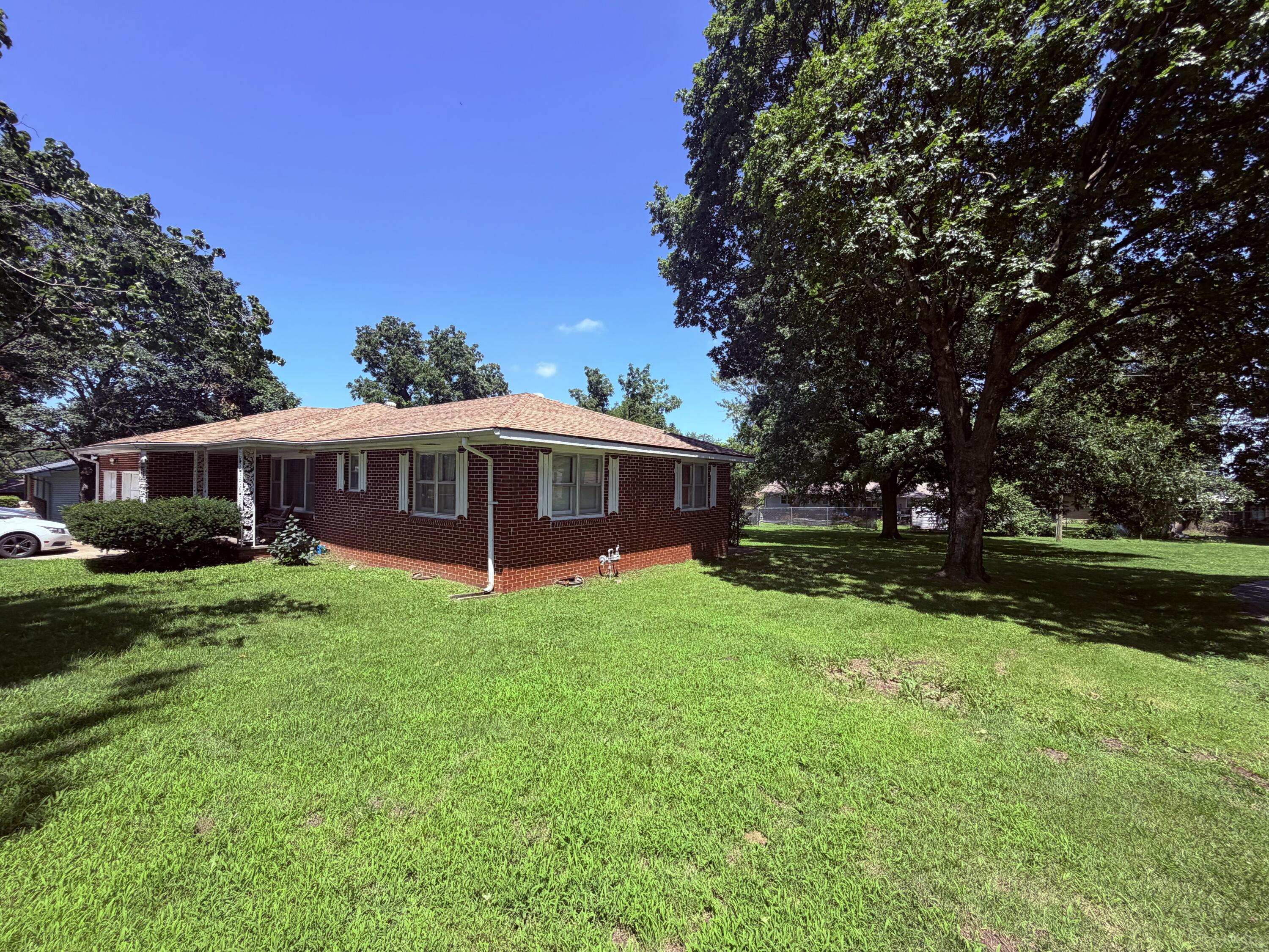 Photo 13 - Residential for sale – 506  Garfield   Greenfield, MO