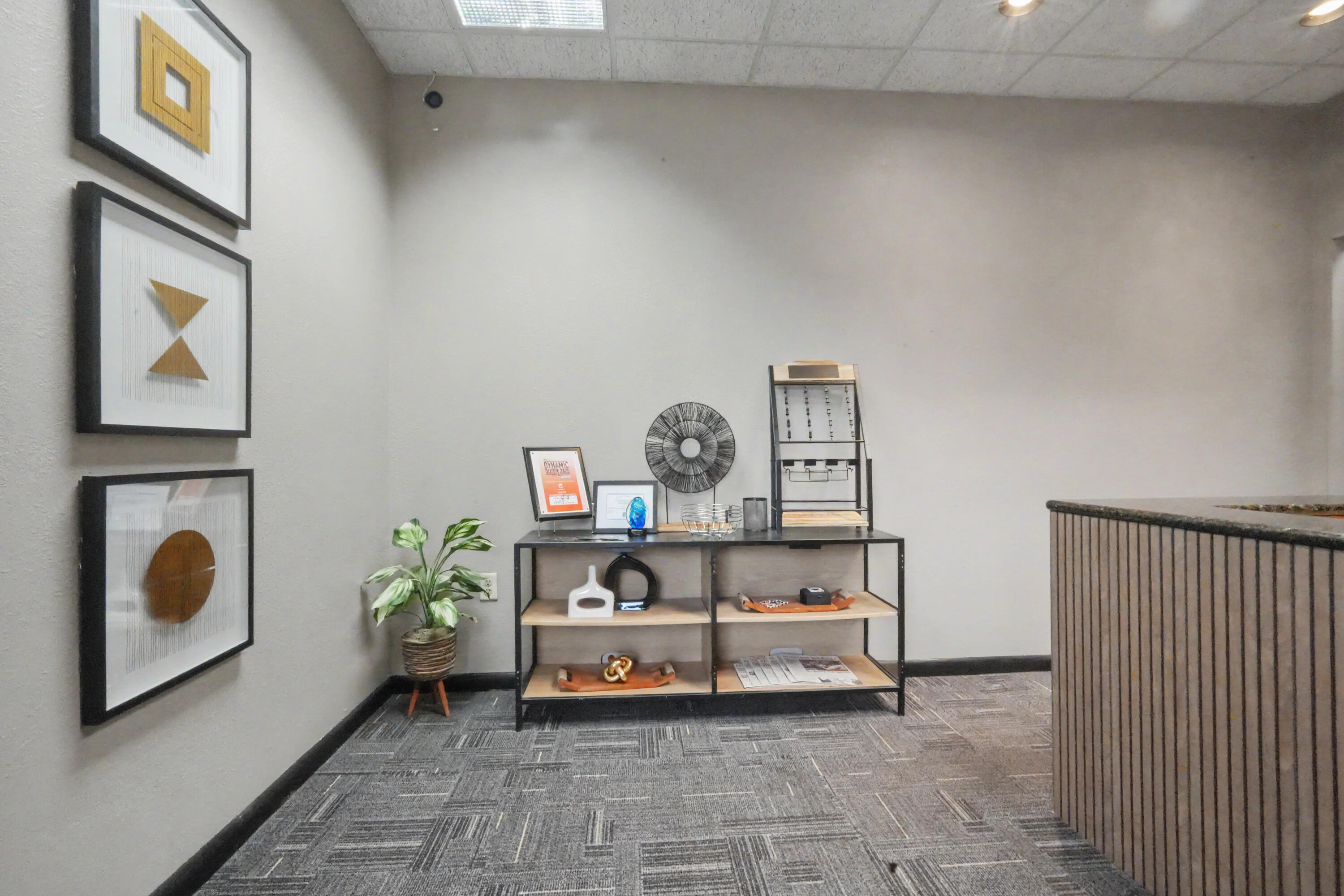 Photo 4 - Commercial Lease for sale – 1901 E Bennett Street  Springfield, MO
