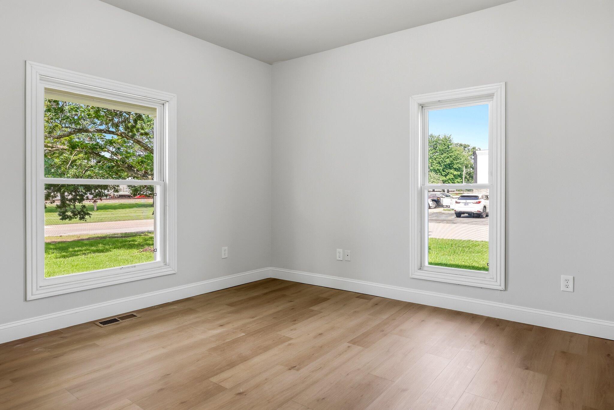 Photo 8 - Commercial Lease for sale – 104 E Front Street  Rogersville, MO